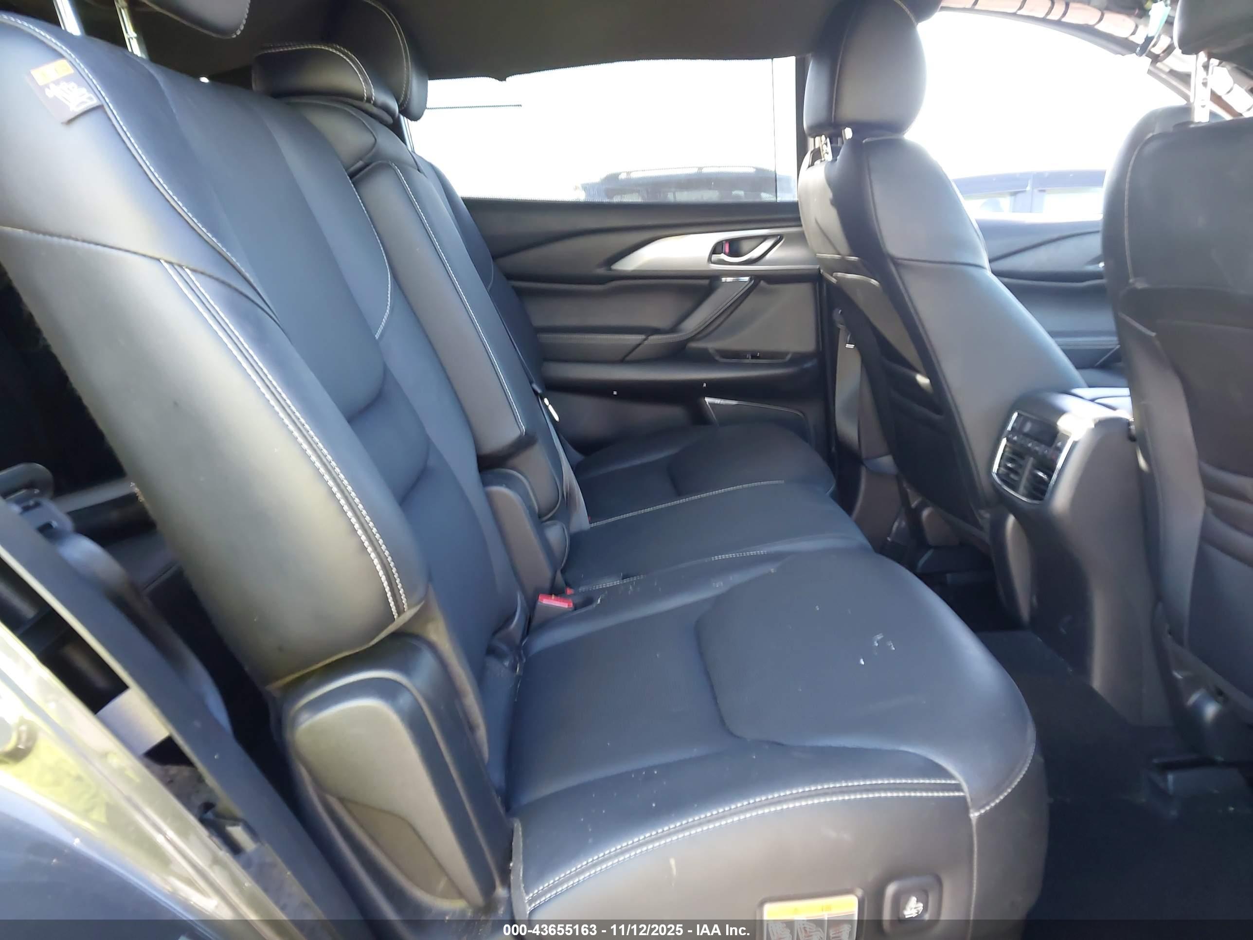 MAZDA CX-9 image 8