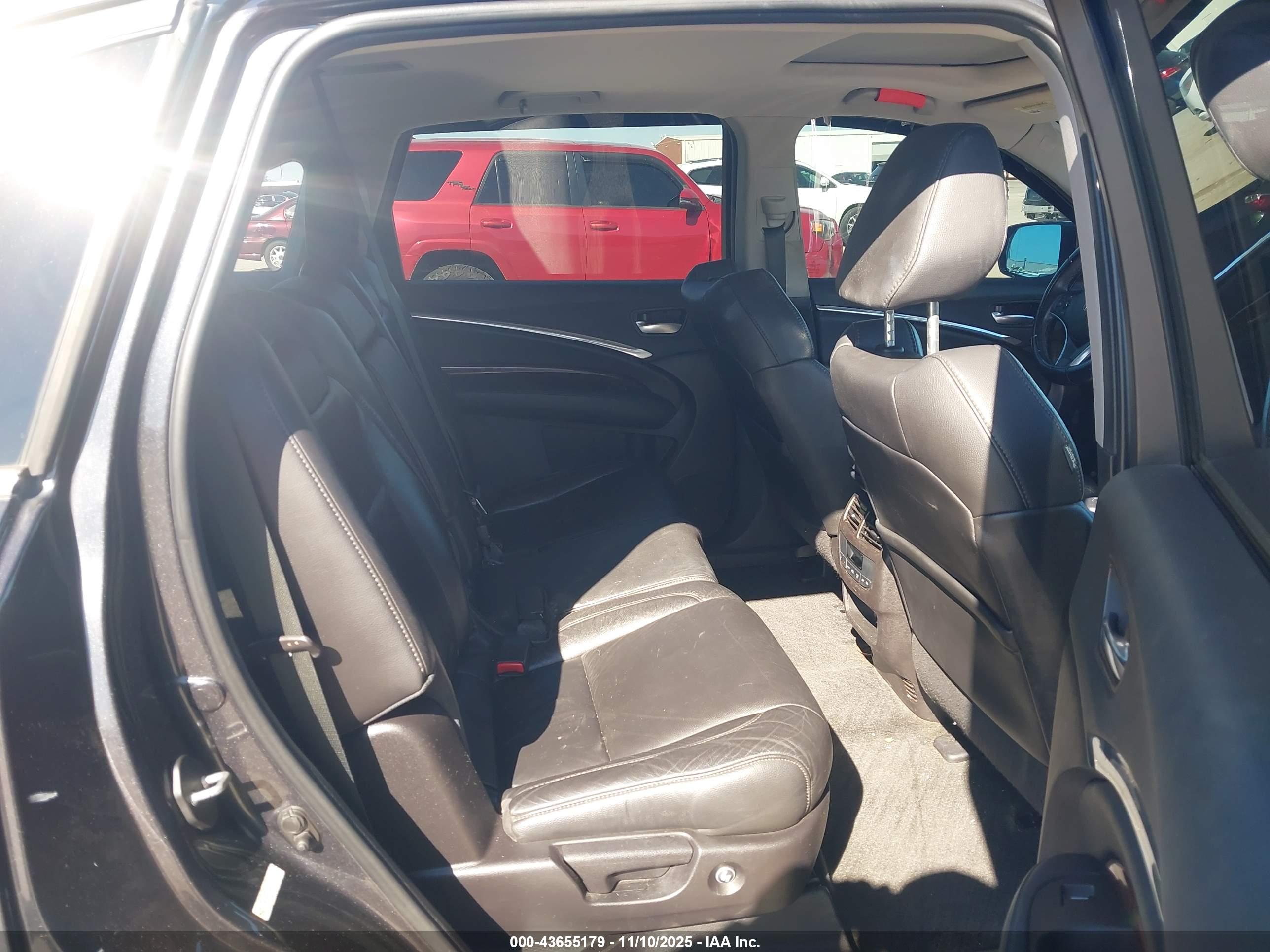 ACURA MDX image 8