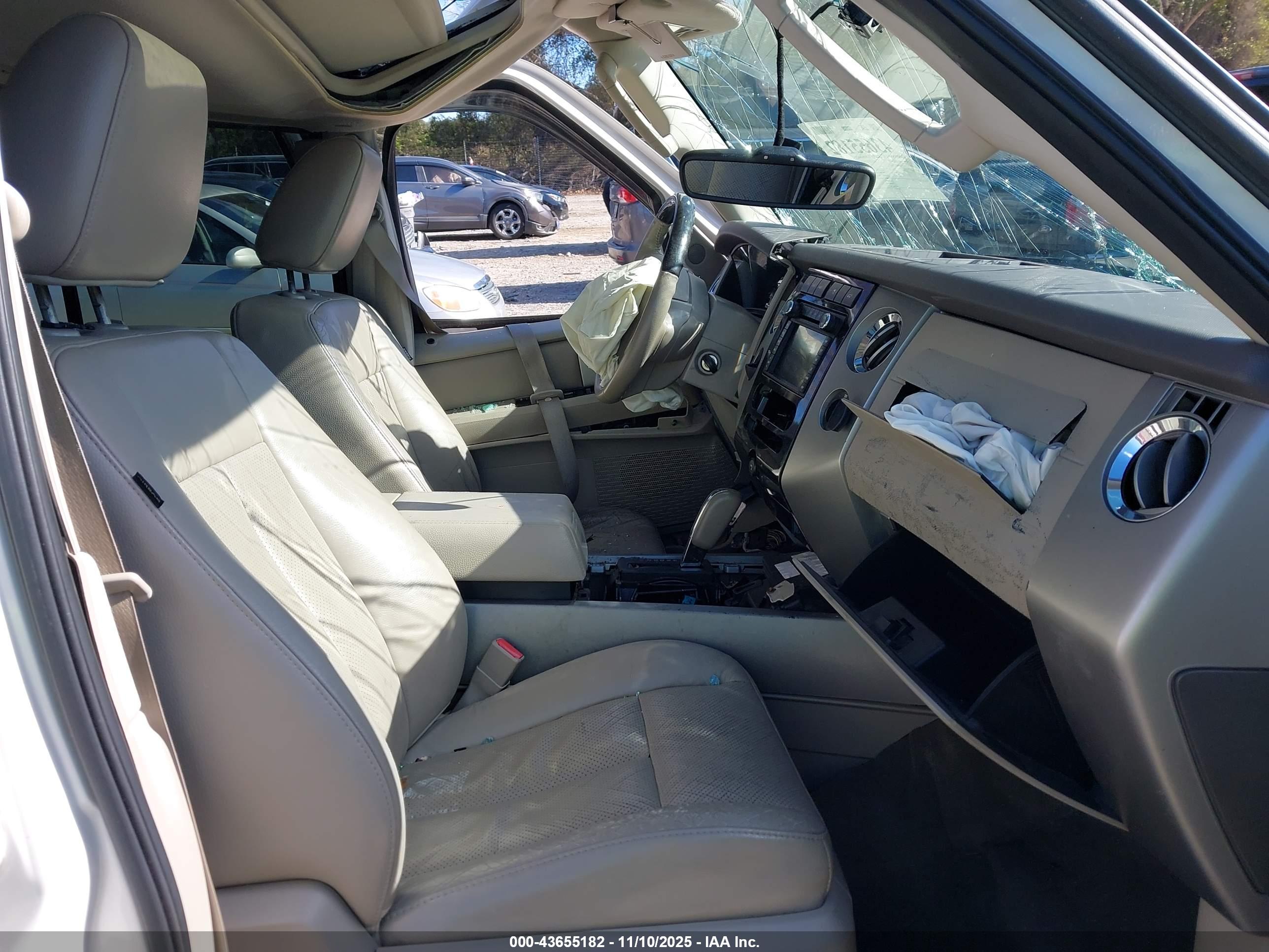 FORD EXPEDITION image 5