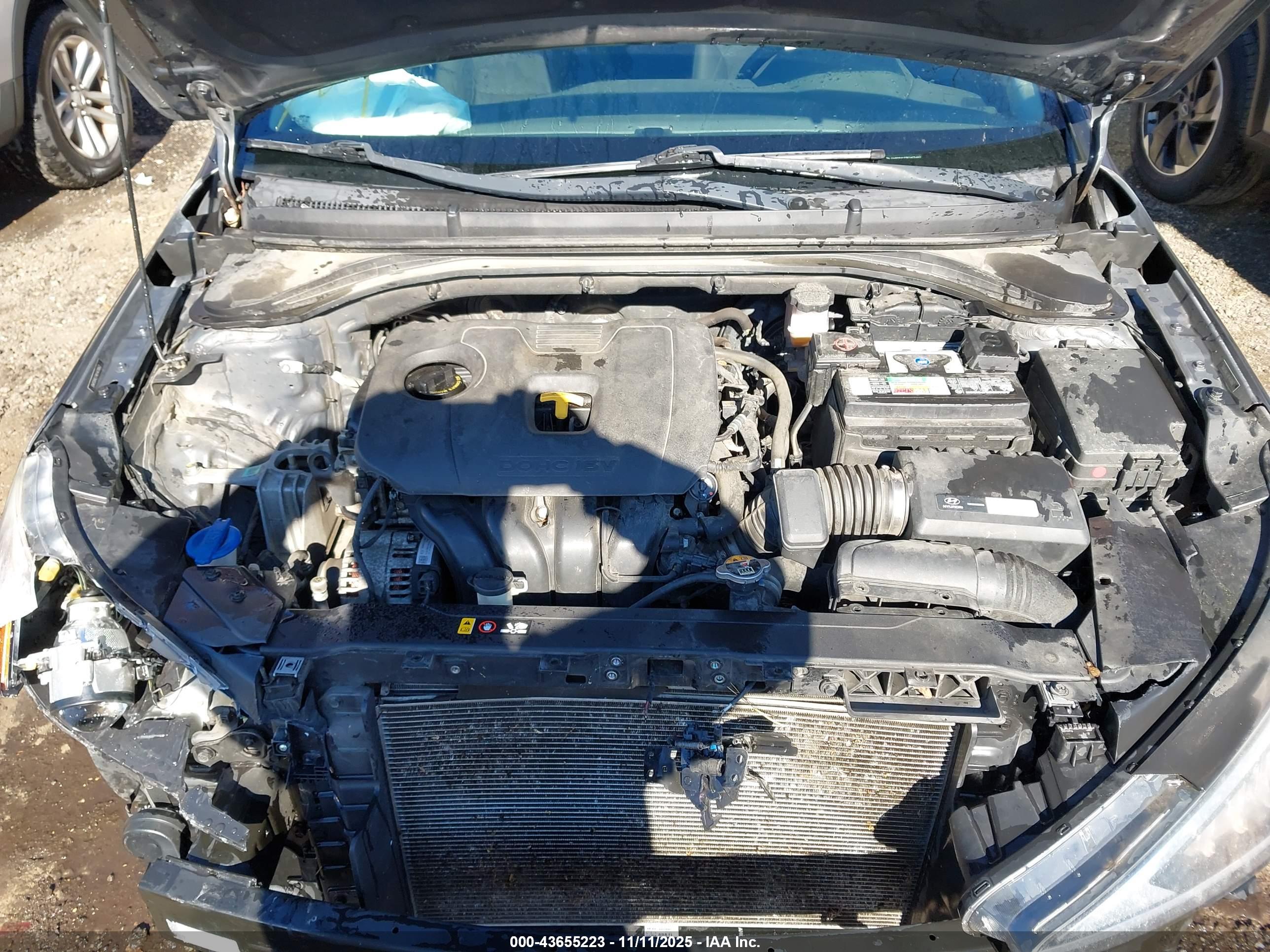 HYUNDAI ELANTRA image 10