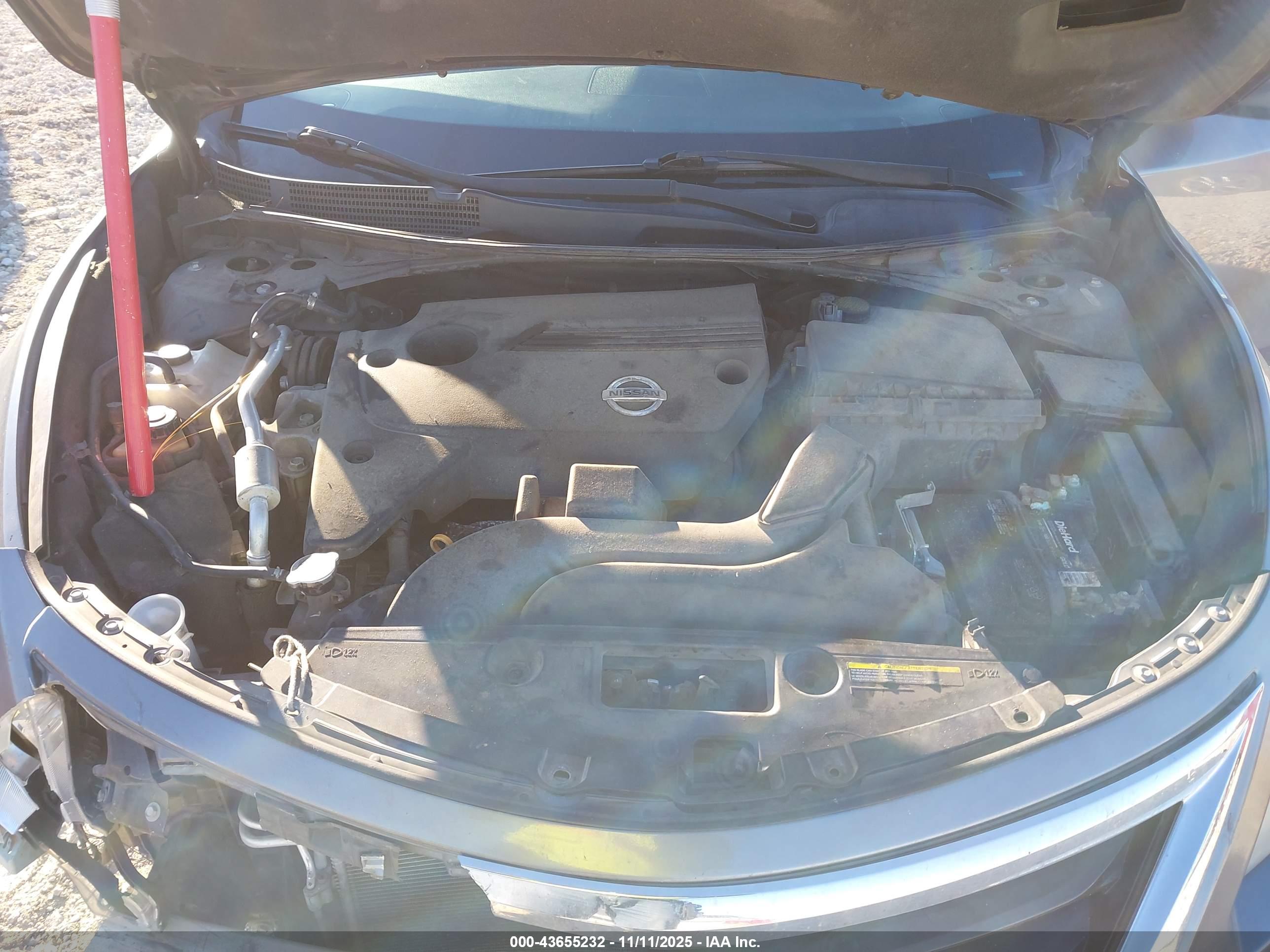NISSAN ALTIMA image 10