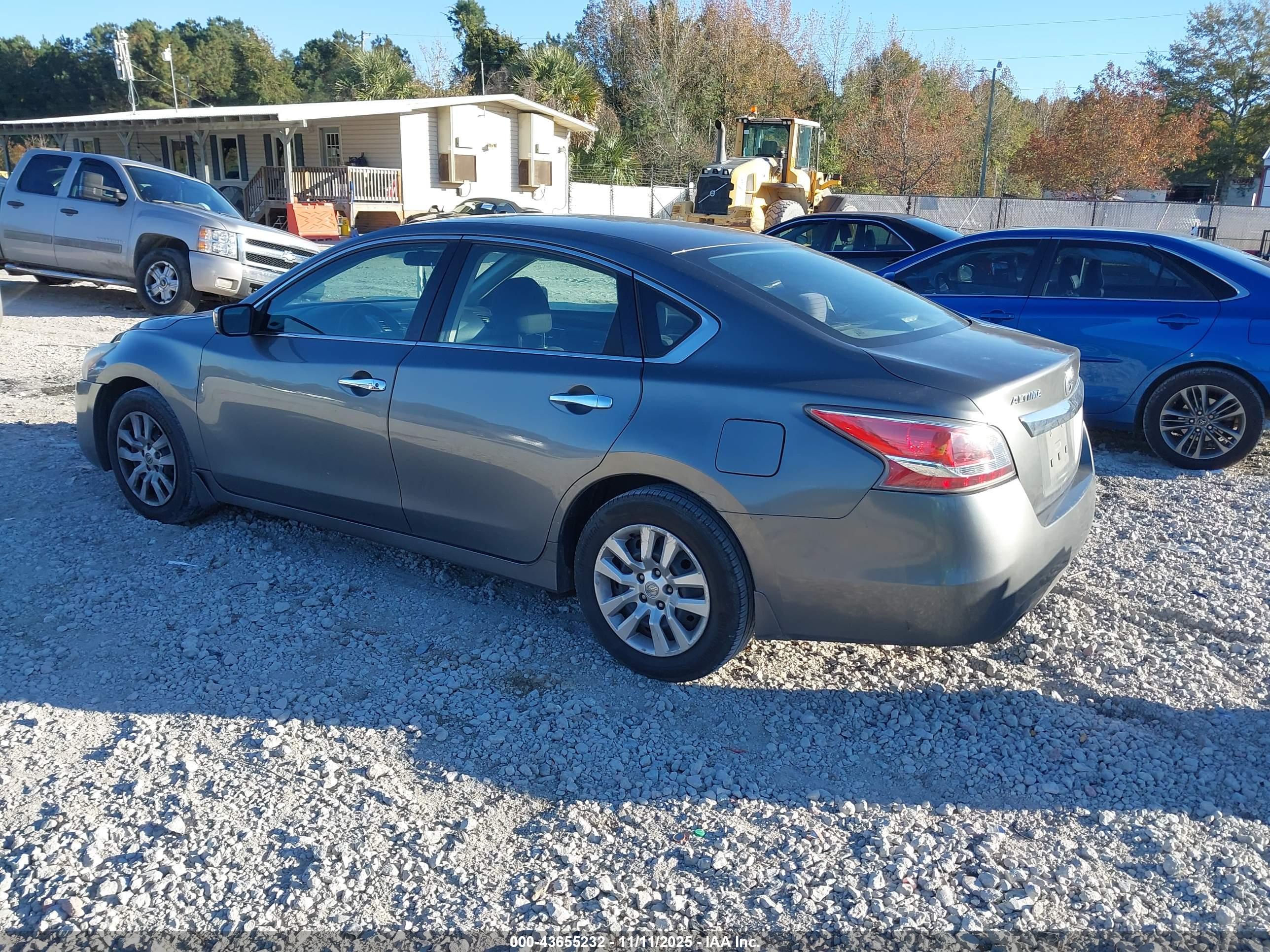 NISSAN ALTIMA image 3
