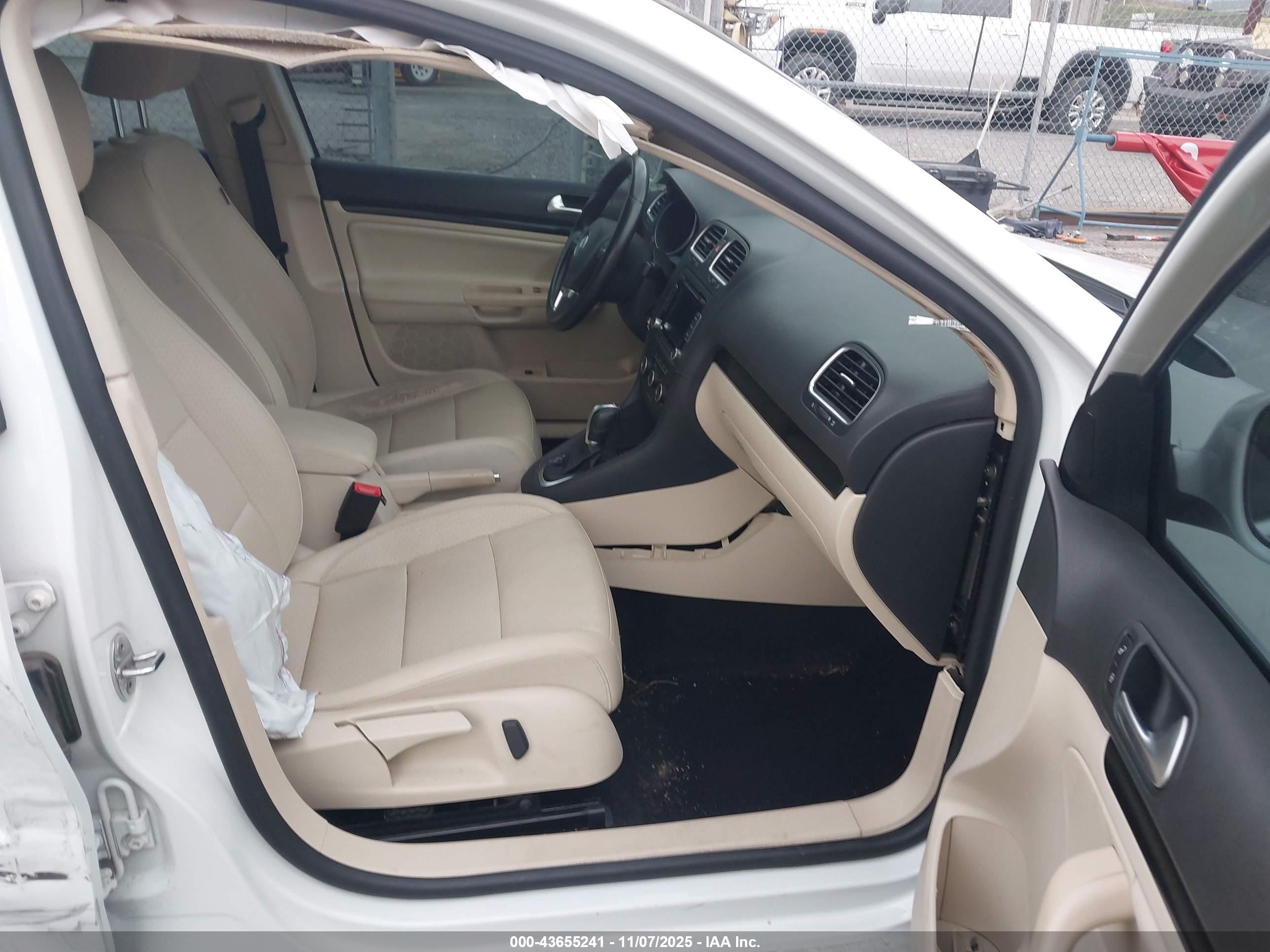 VOLKSWAGEN JETTA image 5