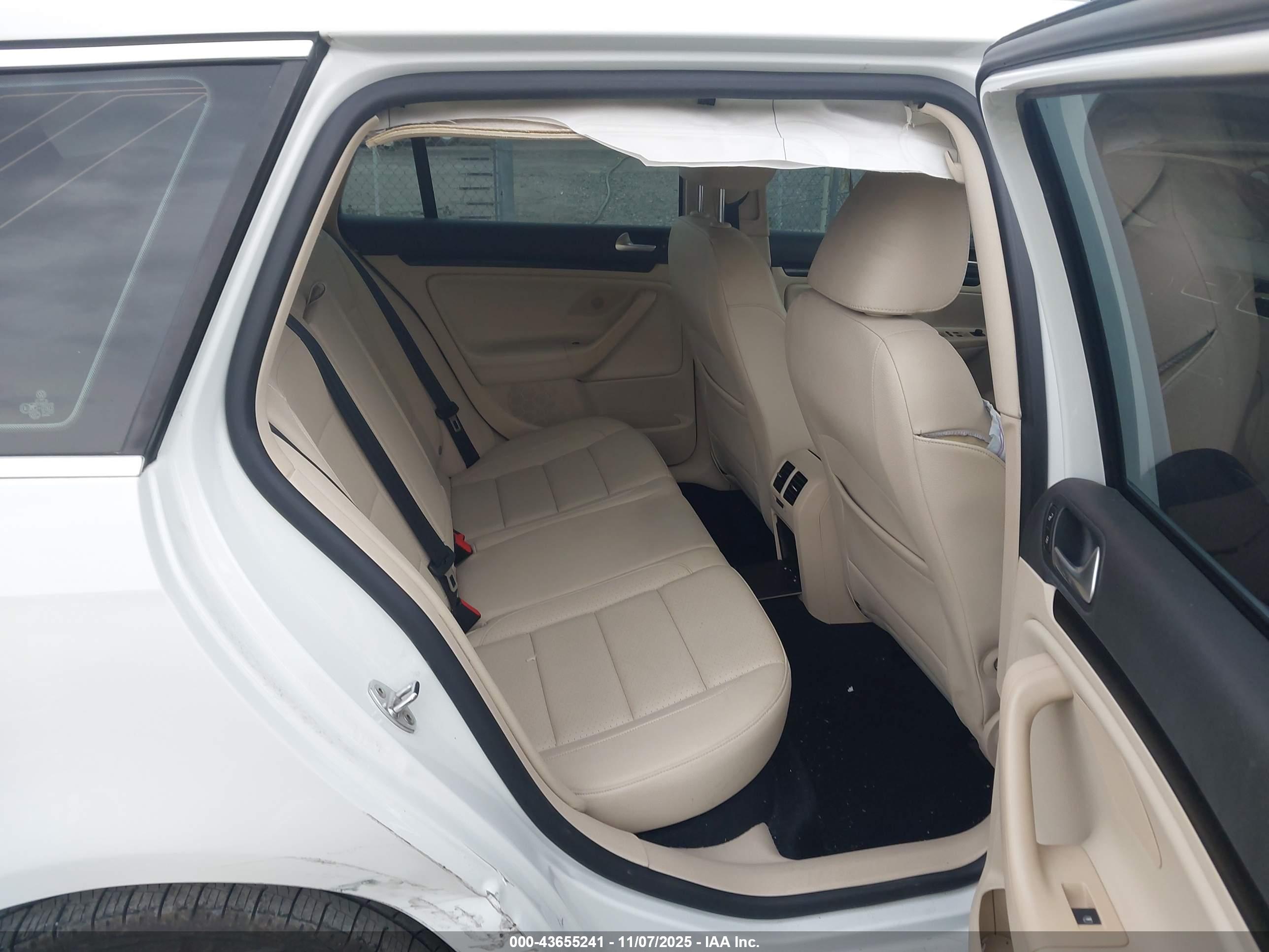 VOLKSWAGEN JETTA image 8