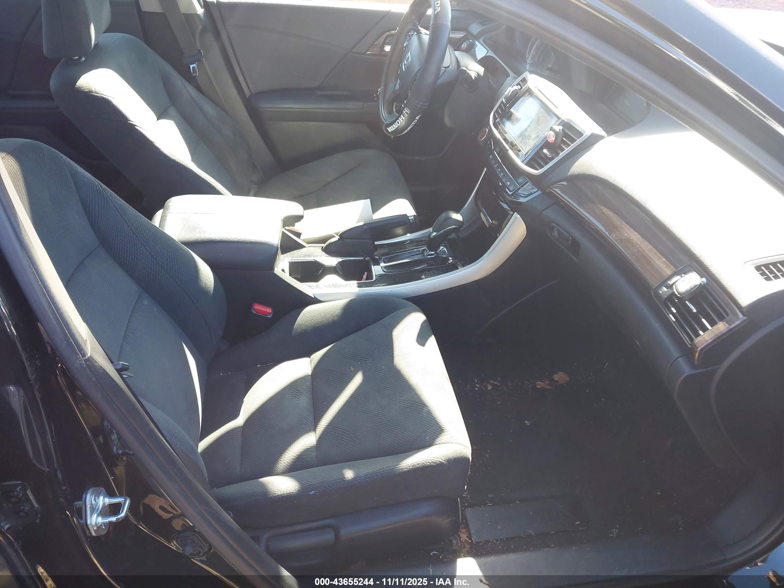 HONDA ACCORD image 5
