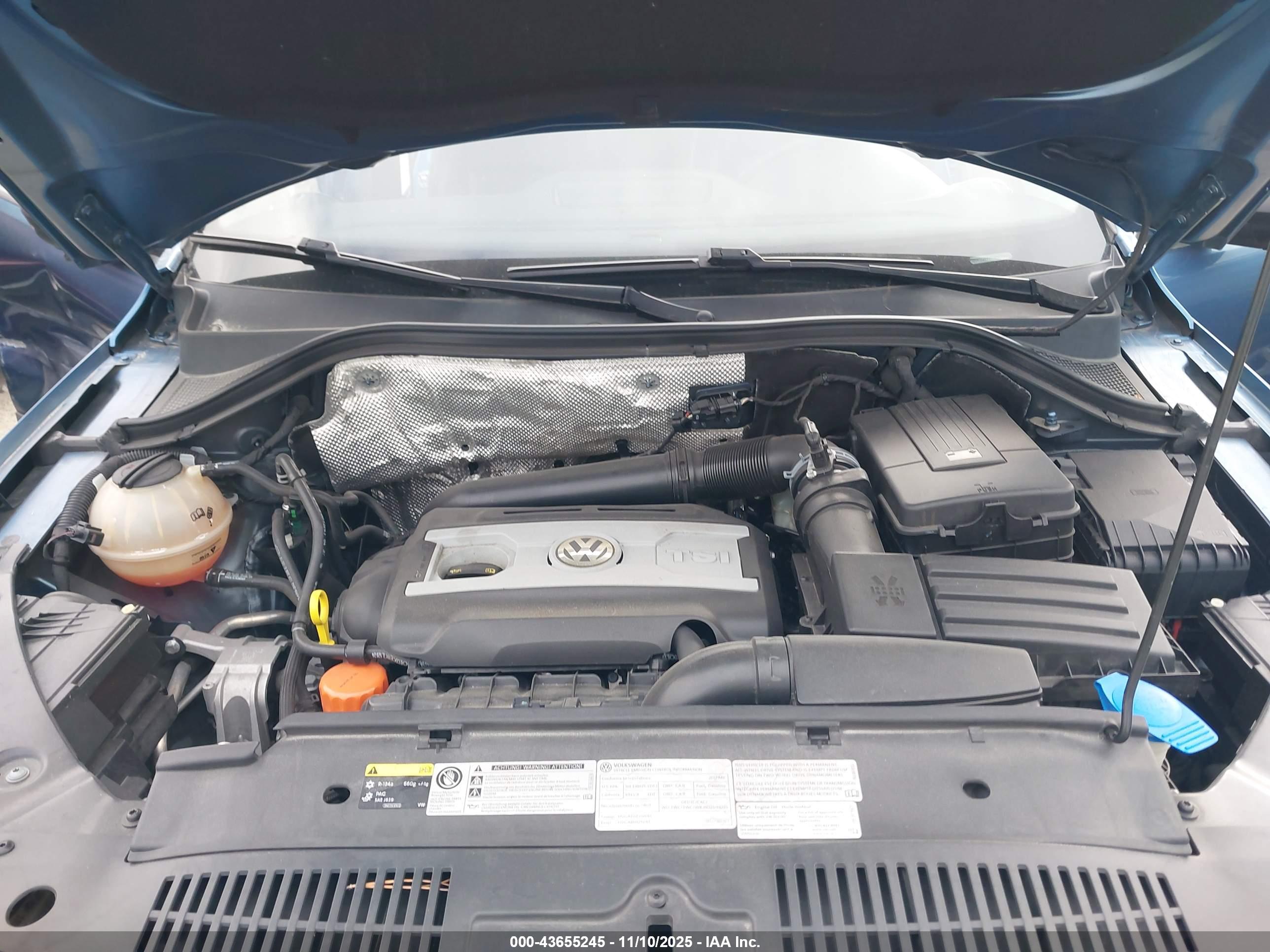VOLKSWAGEN TIGUAN image 10
