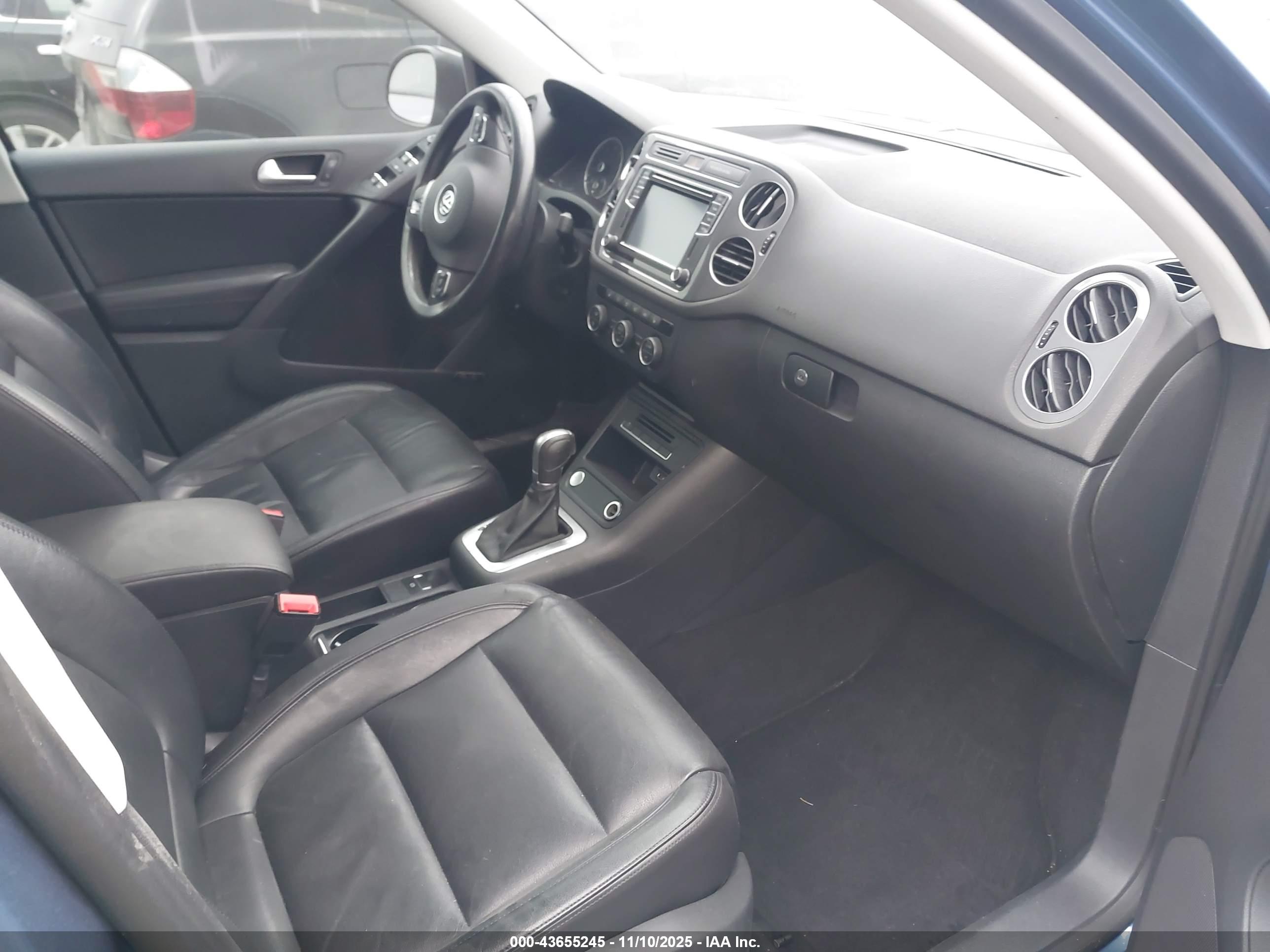 VOLKSWAGEN TIGUAN image 5