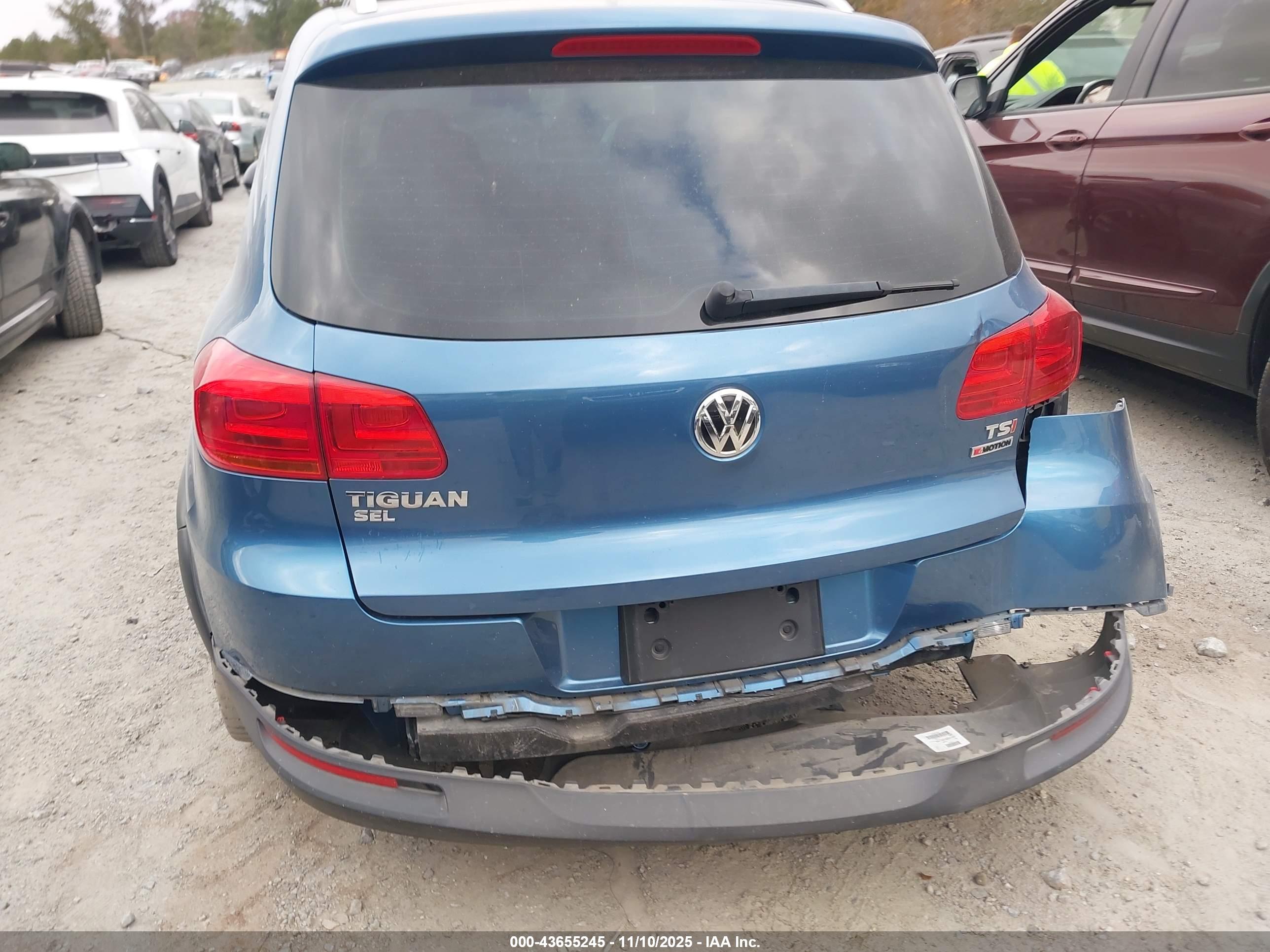 VOLKSWAGEN TIGUAN image 6