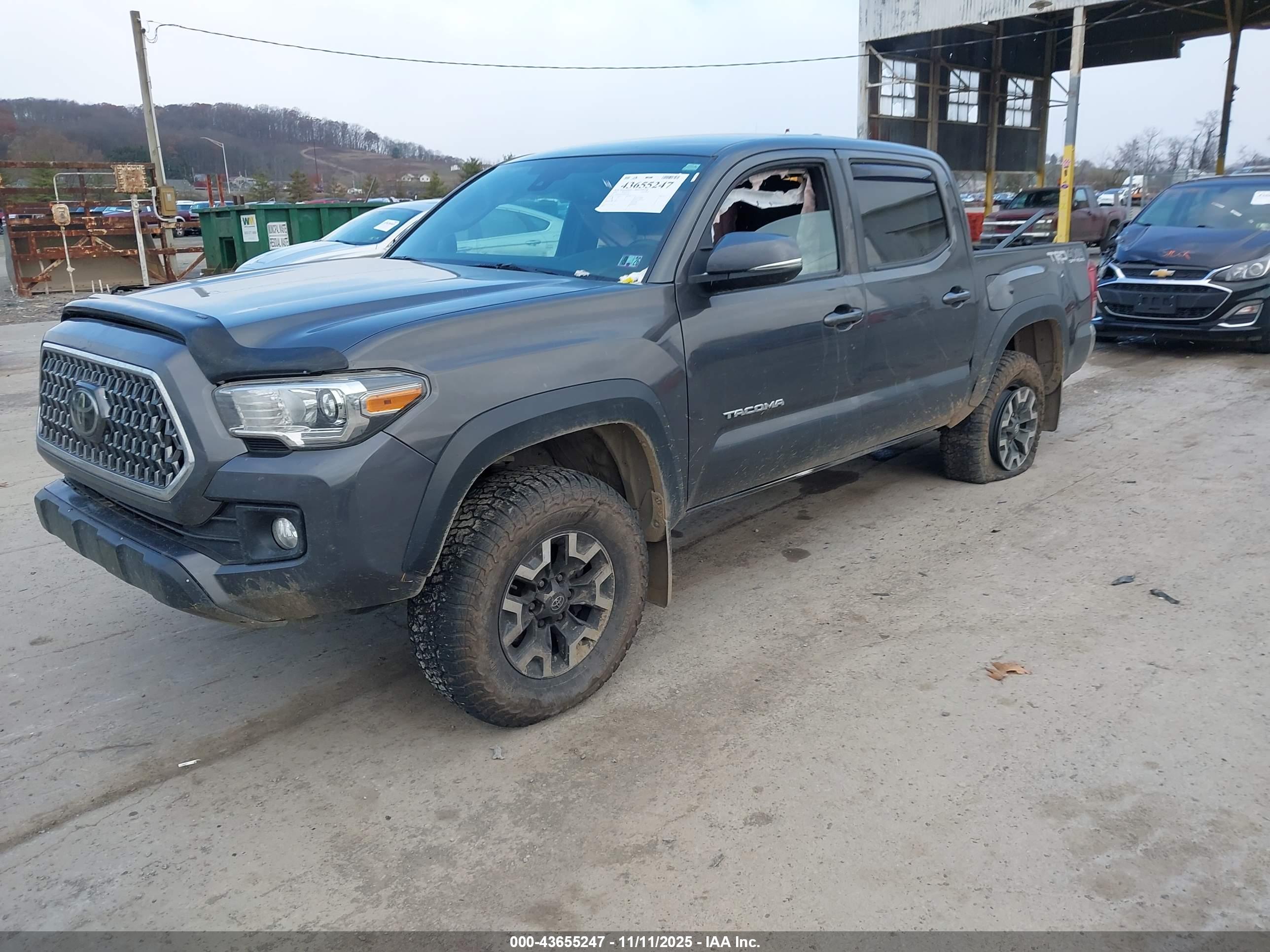 TOYOTA TACOMA image 2