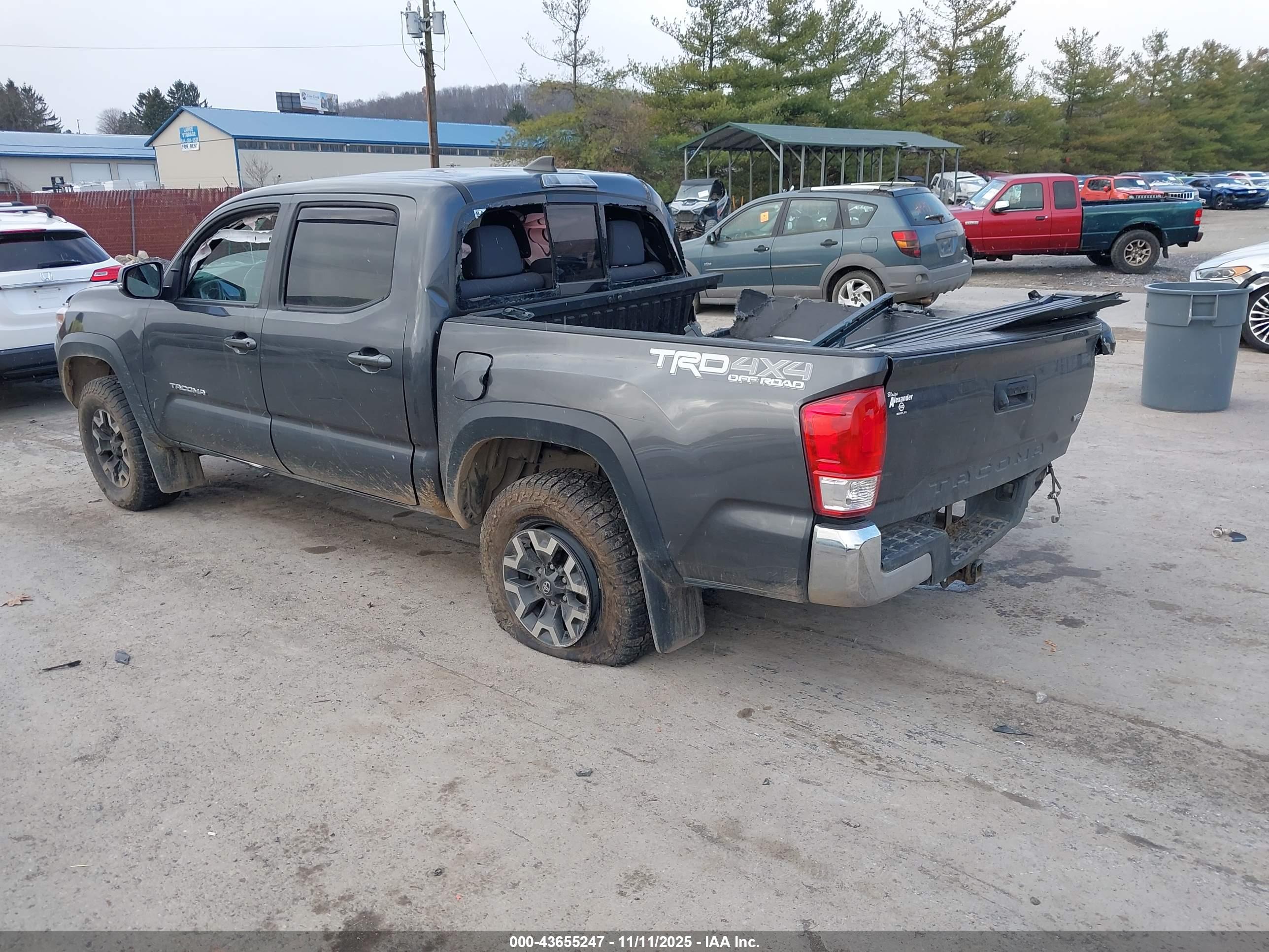TOYOTA TACOMA image 3