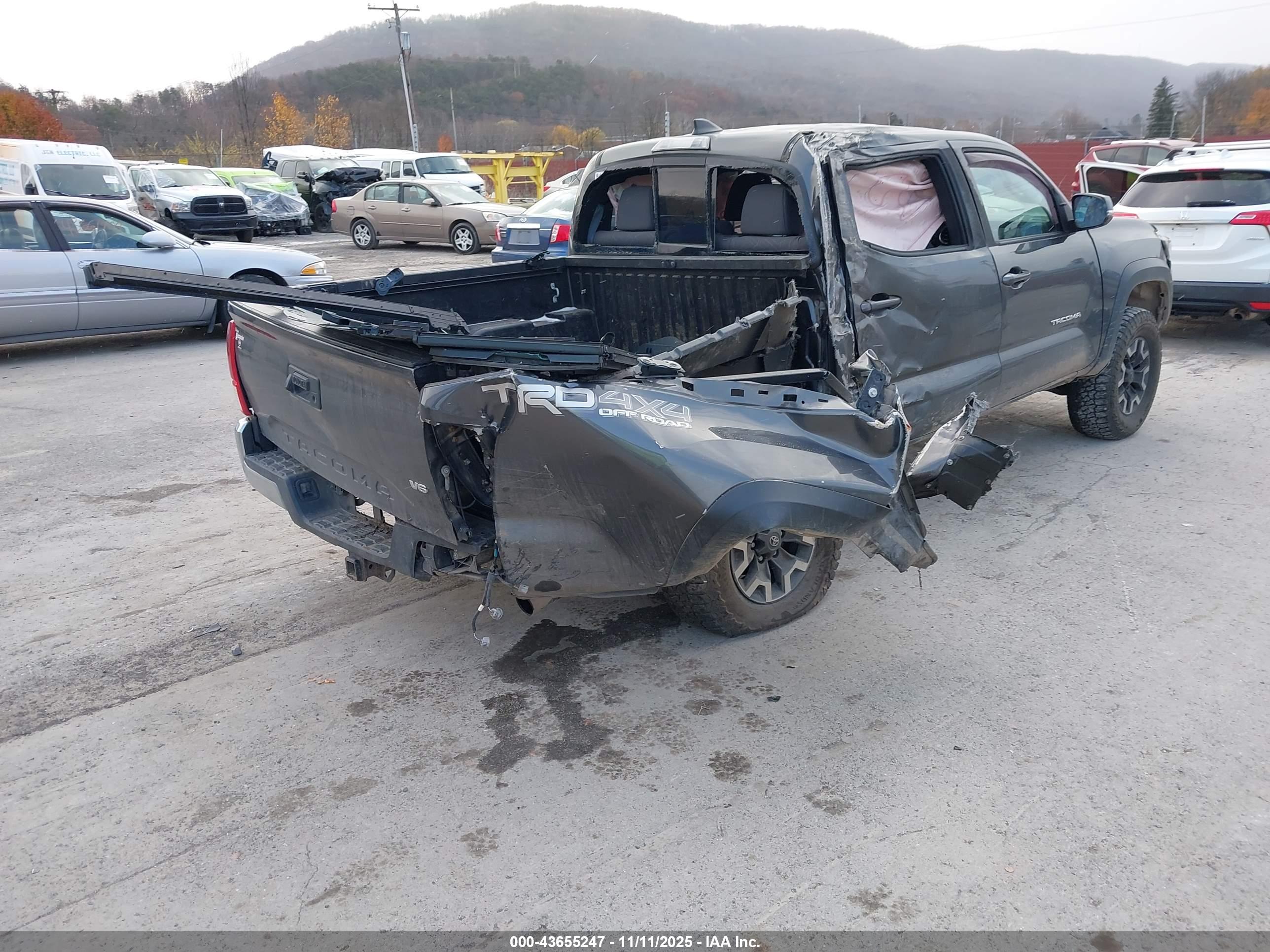 TOYOTA TACOMA image 4