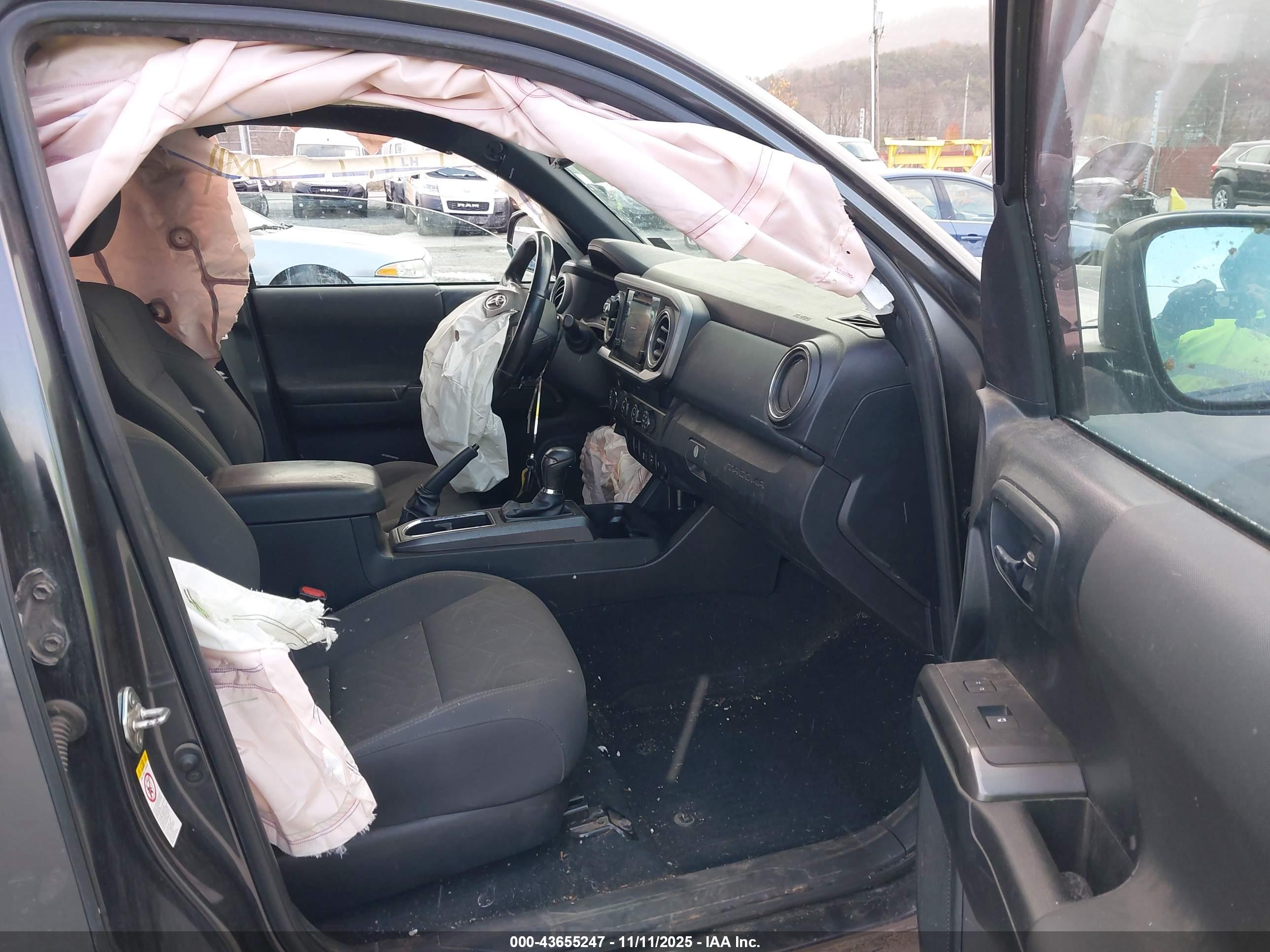 TOYOTA TACOMA image 5