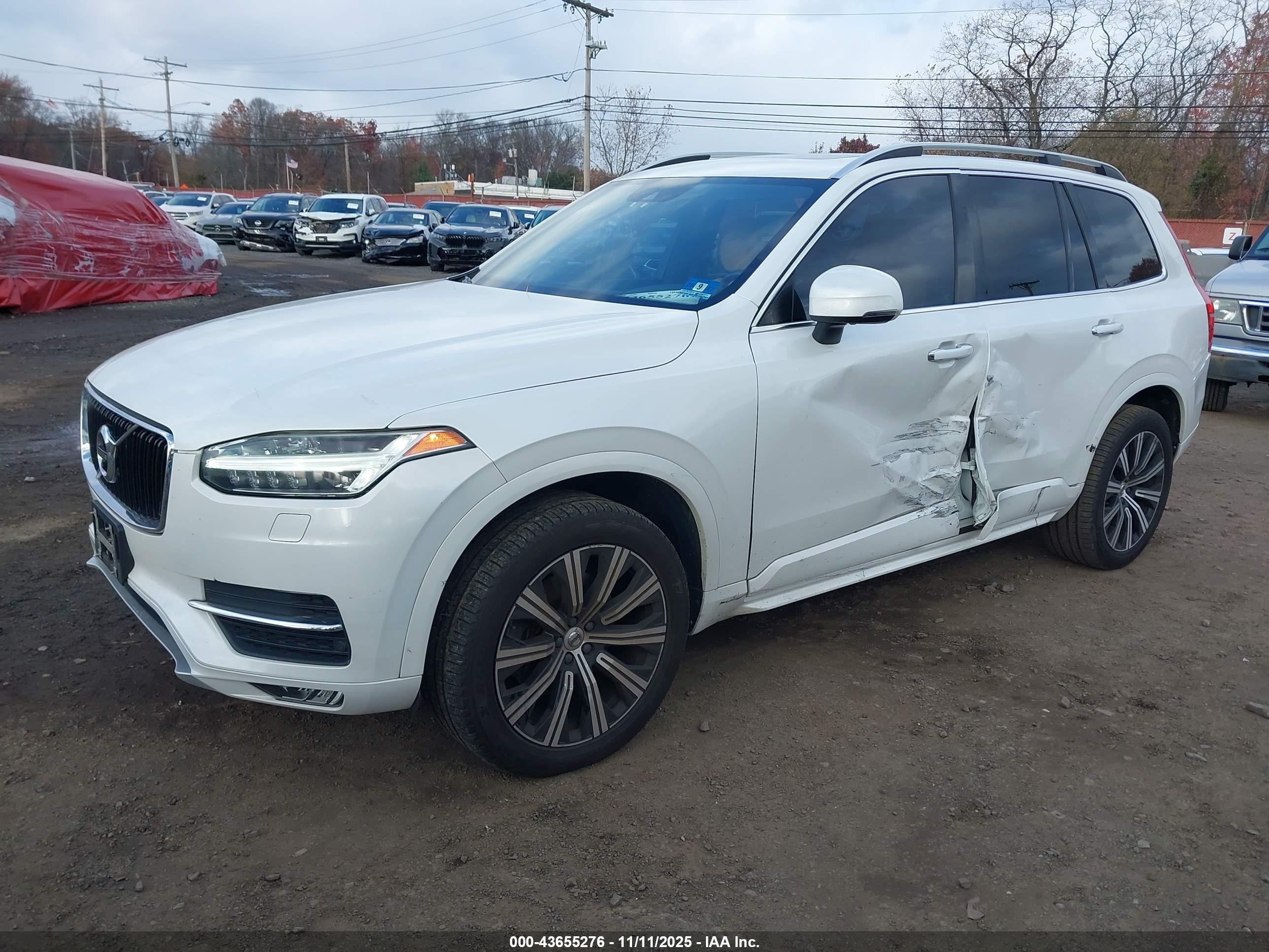 VOLVO XC90 image 2