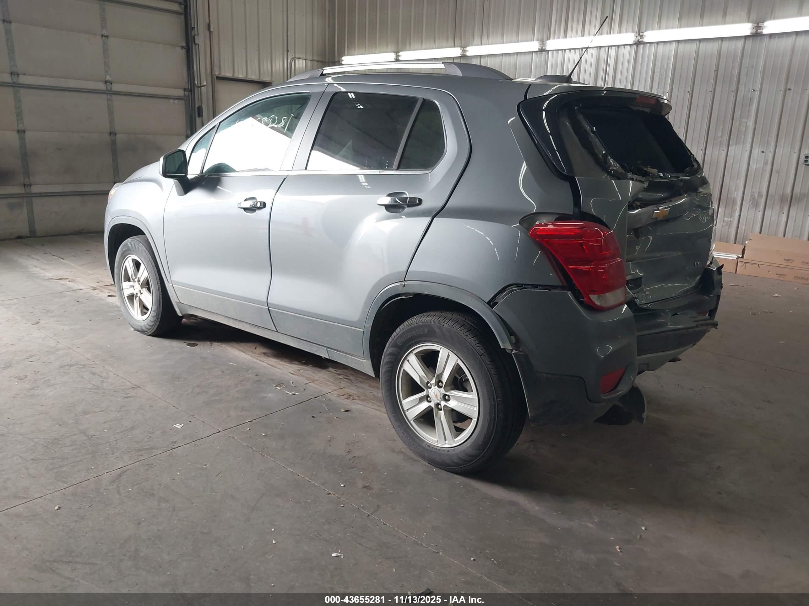 CHEVROLET TRAX image 3