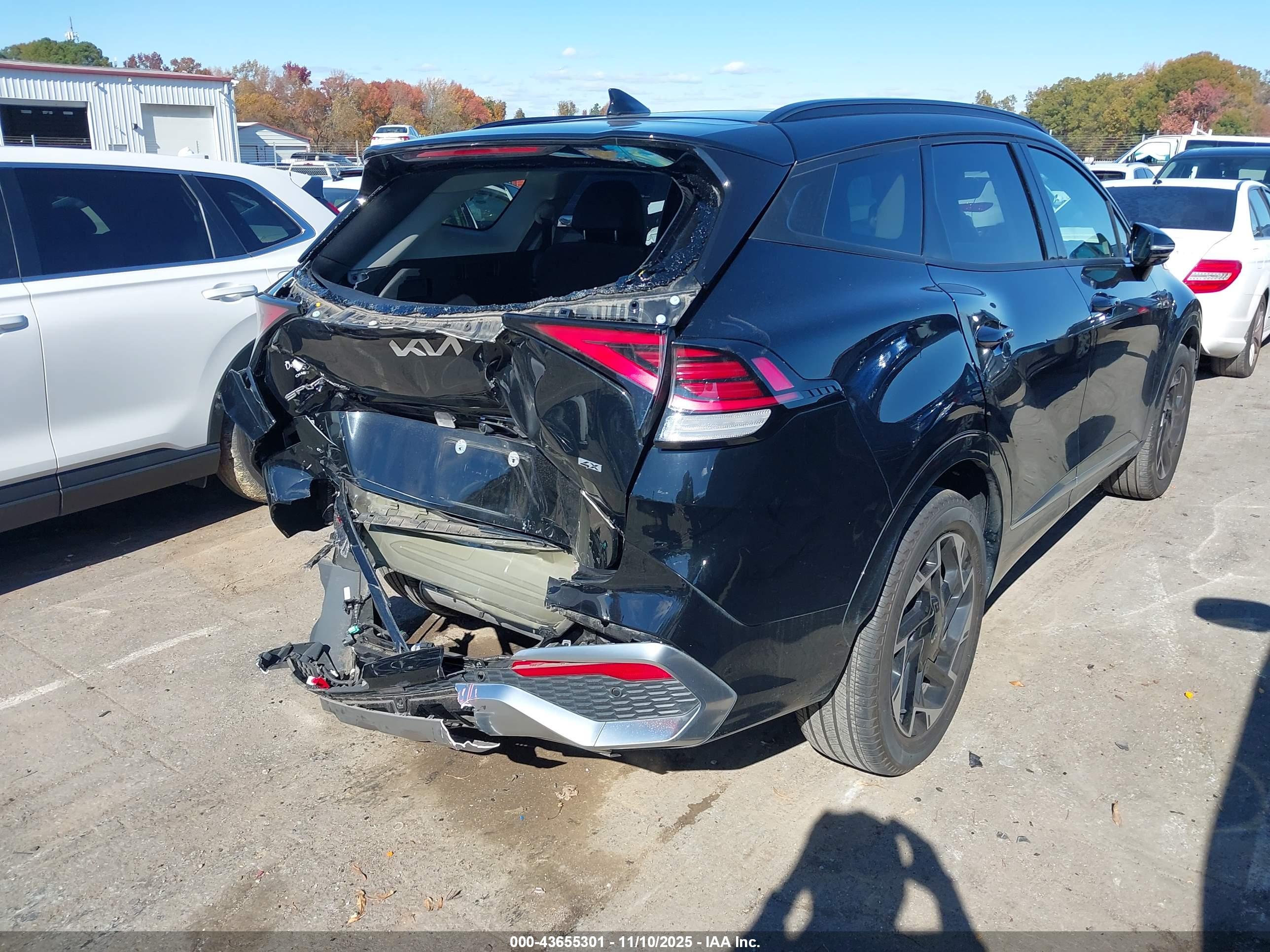 KIA SPORTAGE image 4