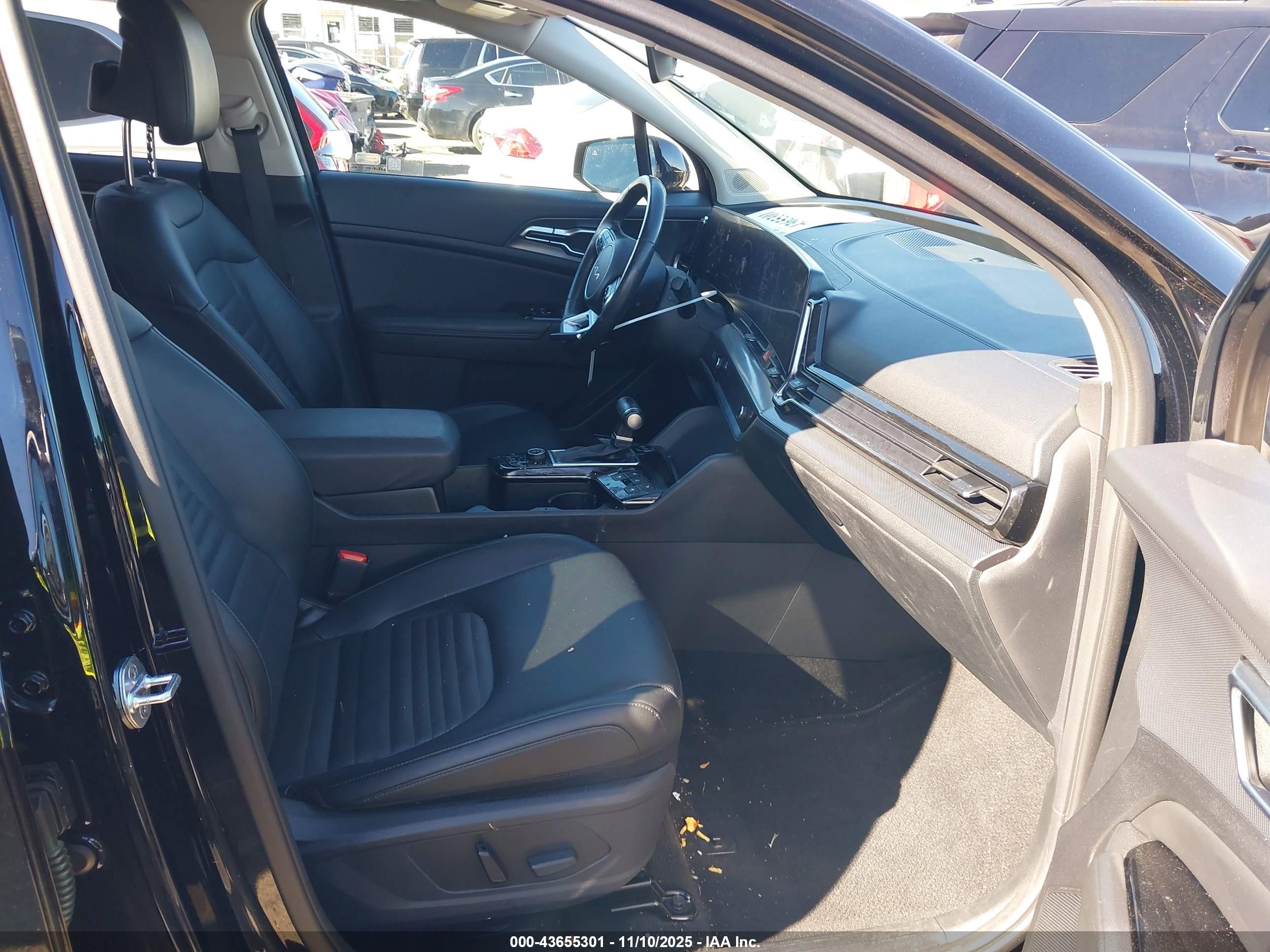 KIA SPORTAGE image 5