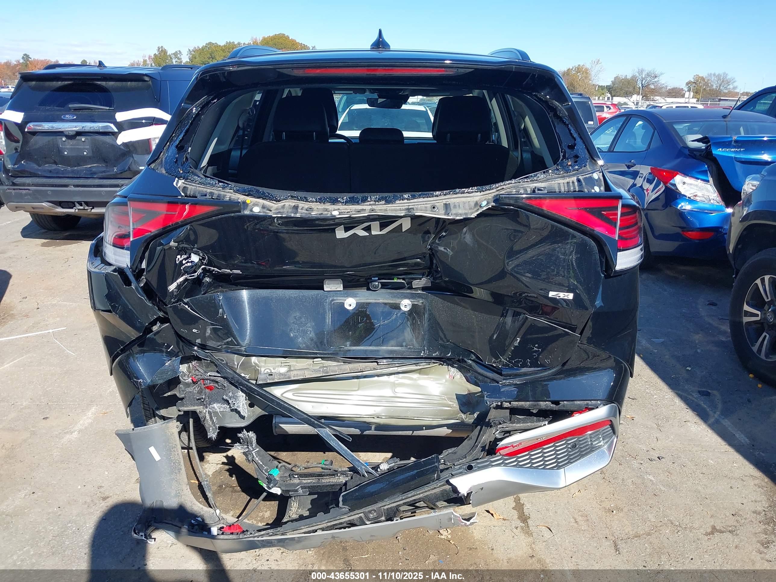 KIA SPORTAGE image 6