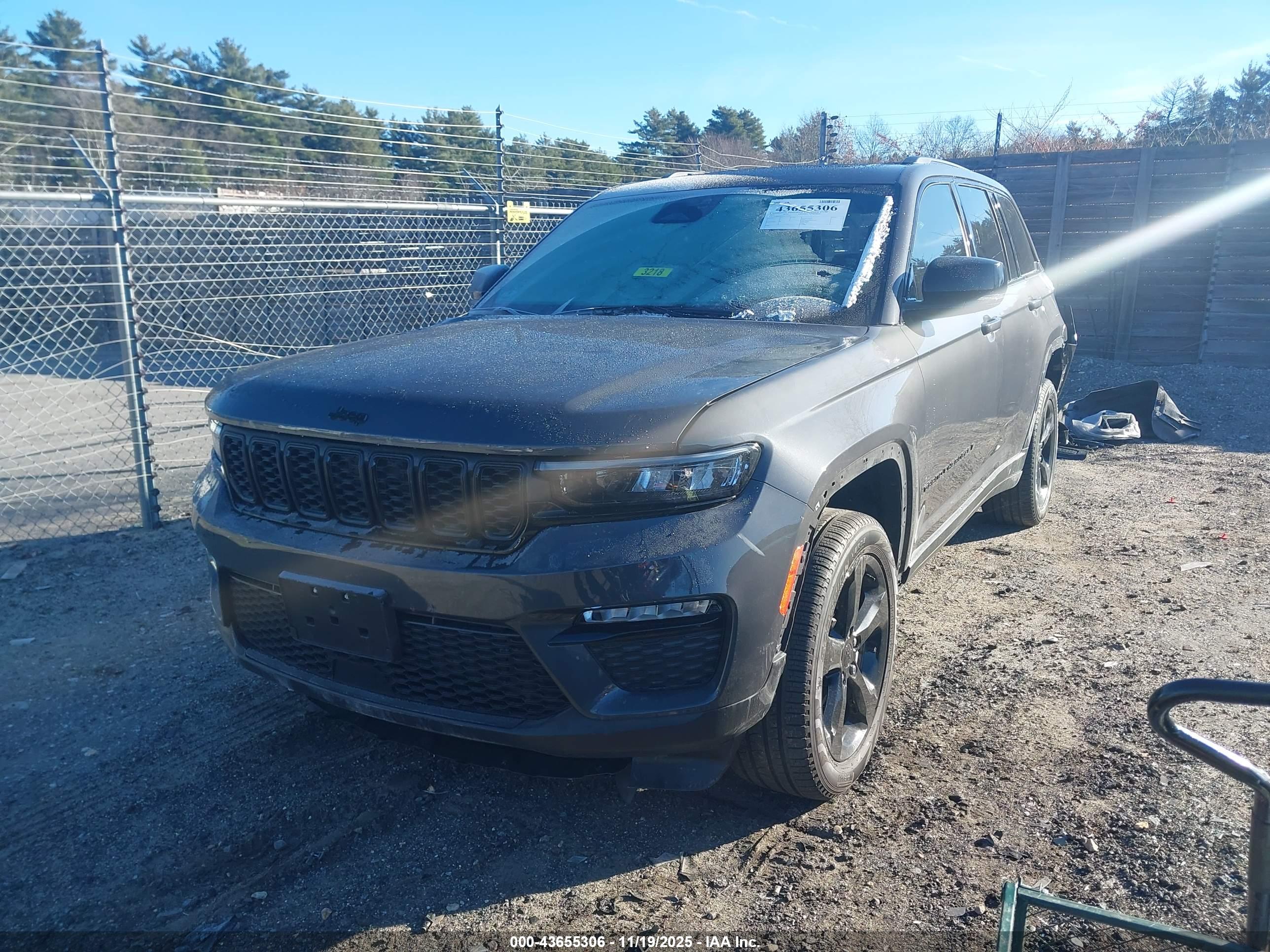 JEEP GRAND image 2
