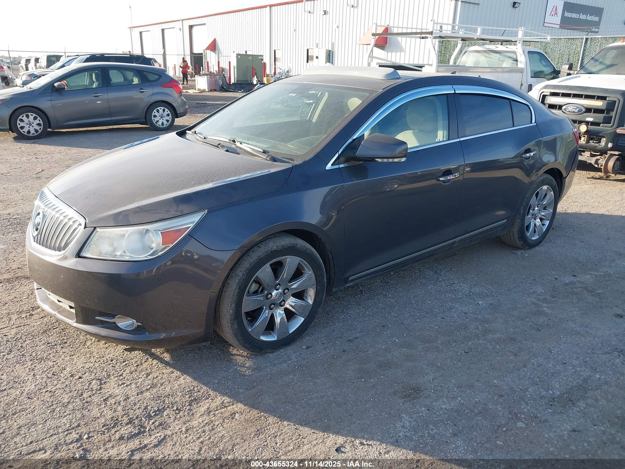 BUICK LACROSSE image 2