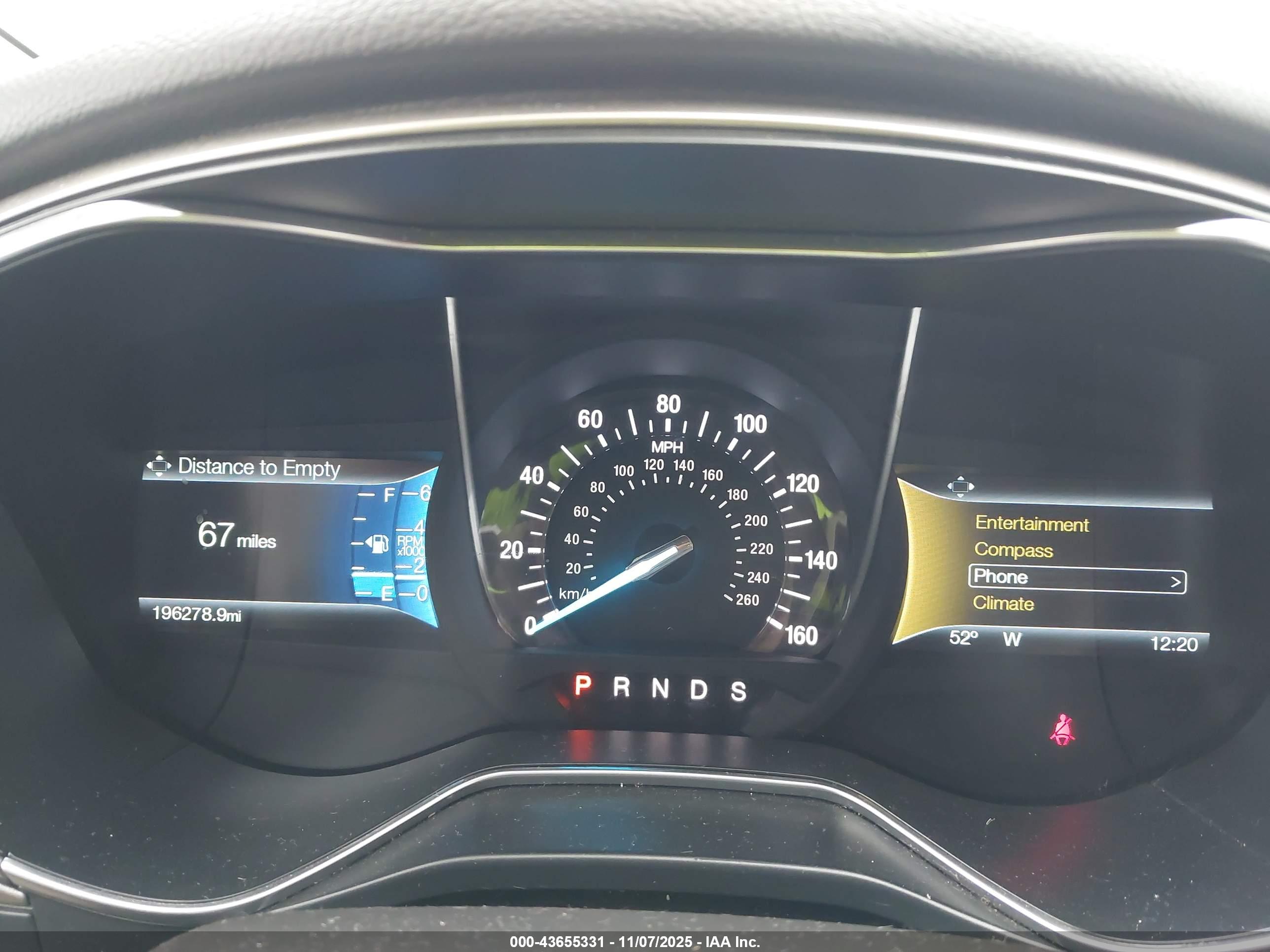 FORD FUSION image 7