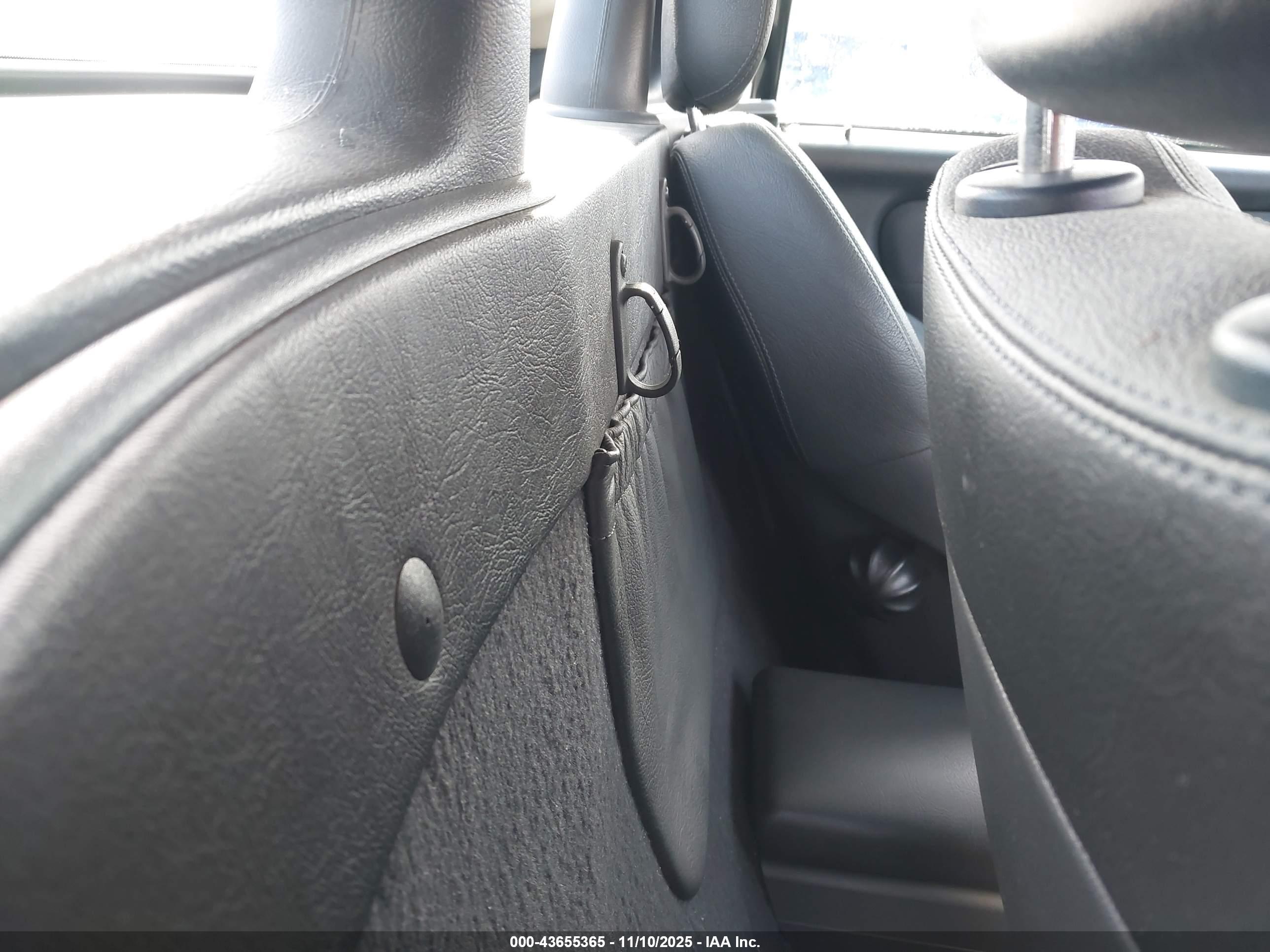 MERCEDES-BENZ SLK image 8