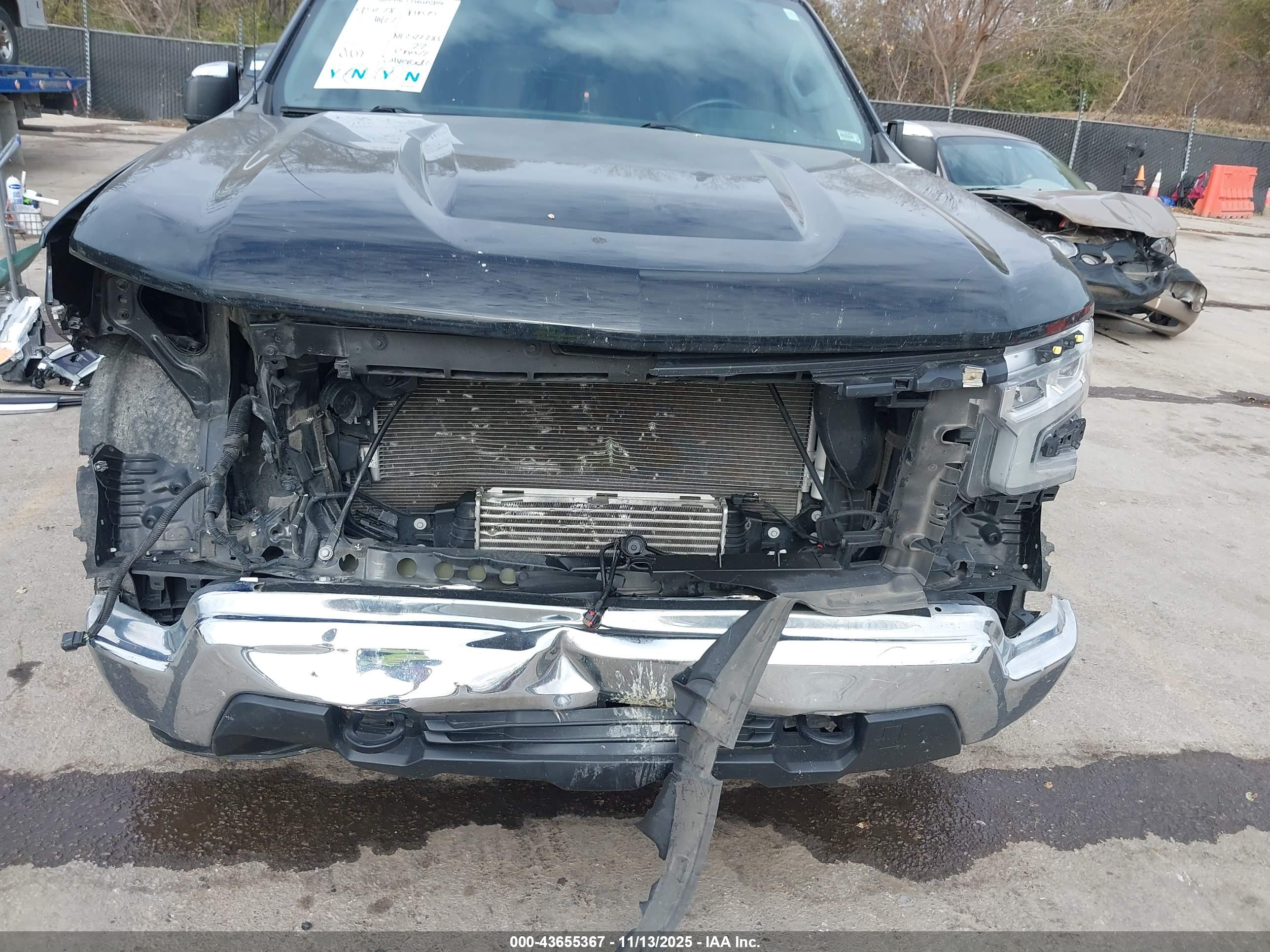 CHEVROLET SILVERADO image 6
