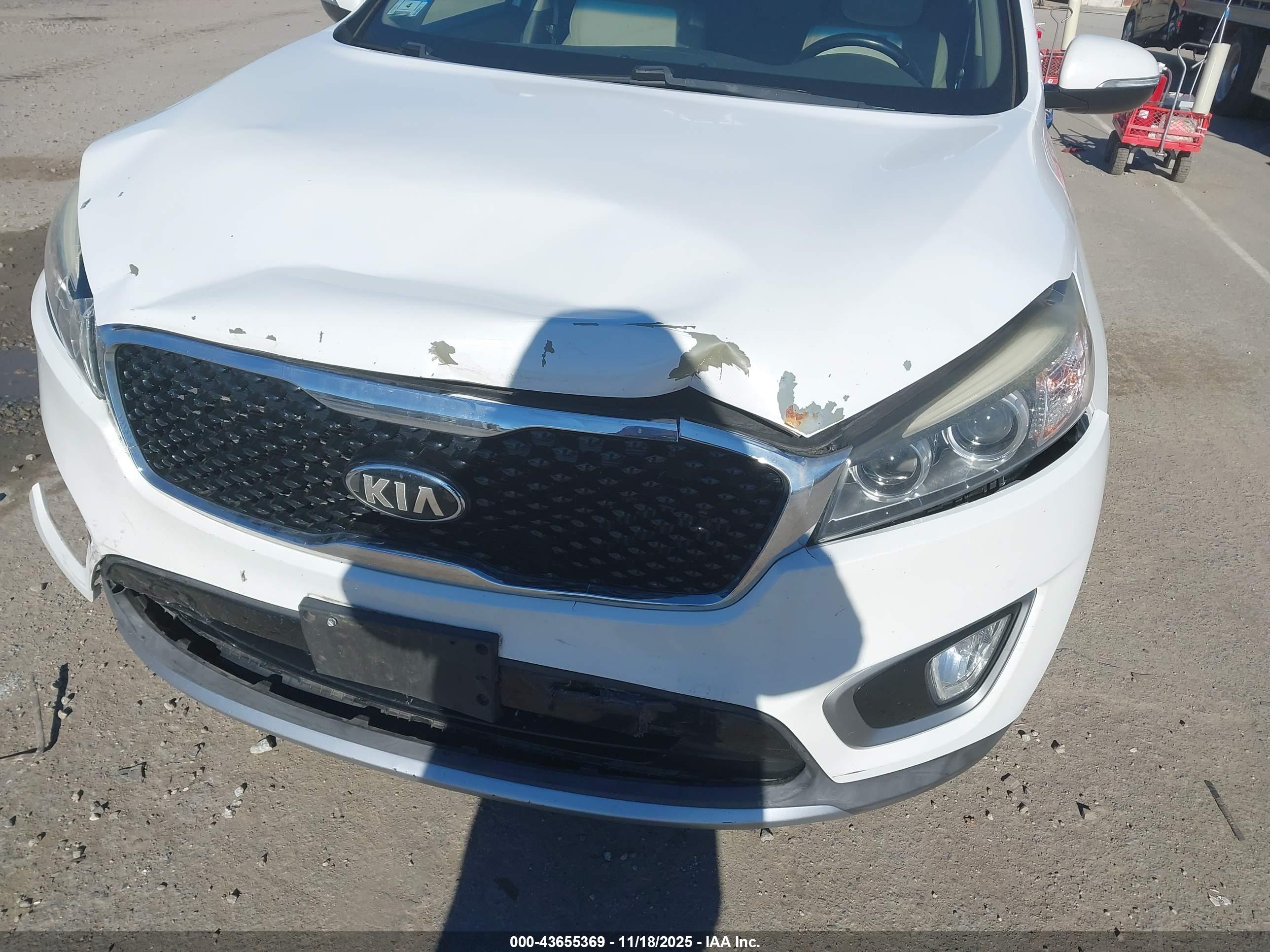 KIA SORENTO image 6