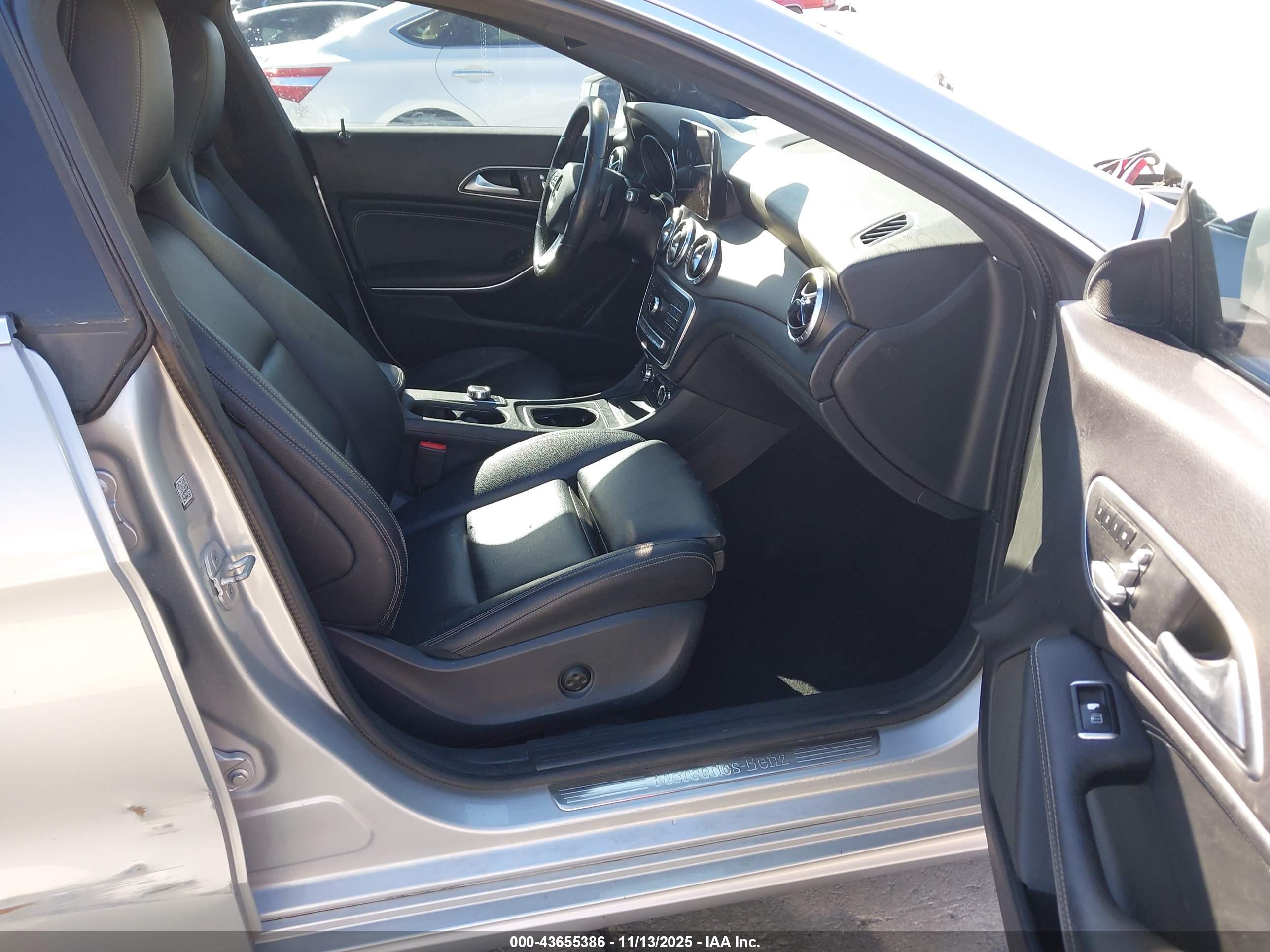 MERCEDES-BENZ CLA image 5