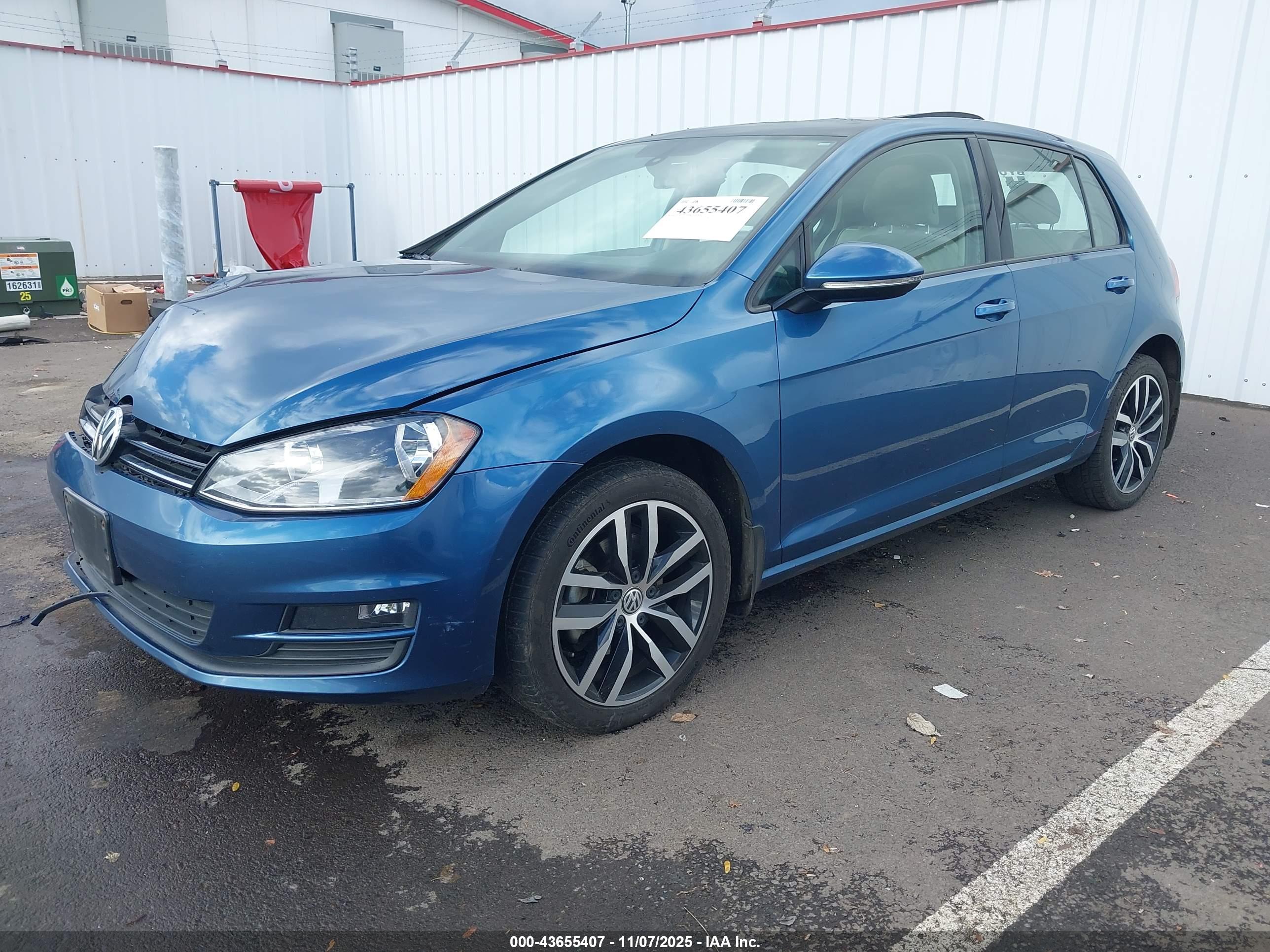 VOLKSWAGEN GOLF image 2