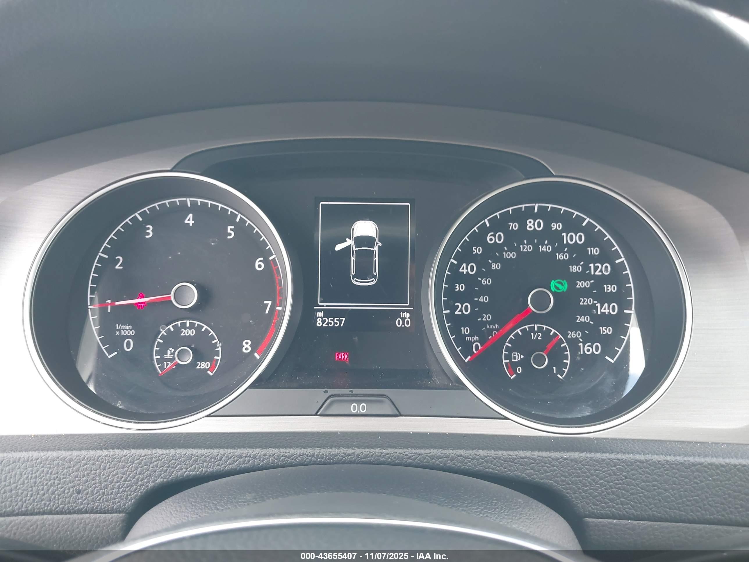 VOLKSWAGEN GOLF image 7