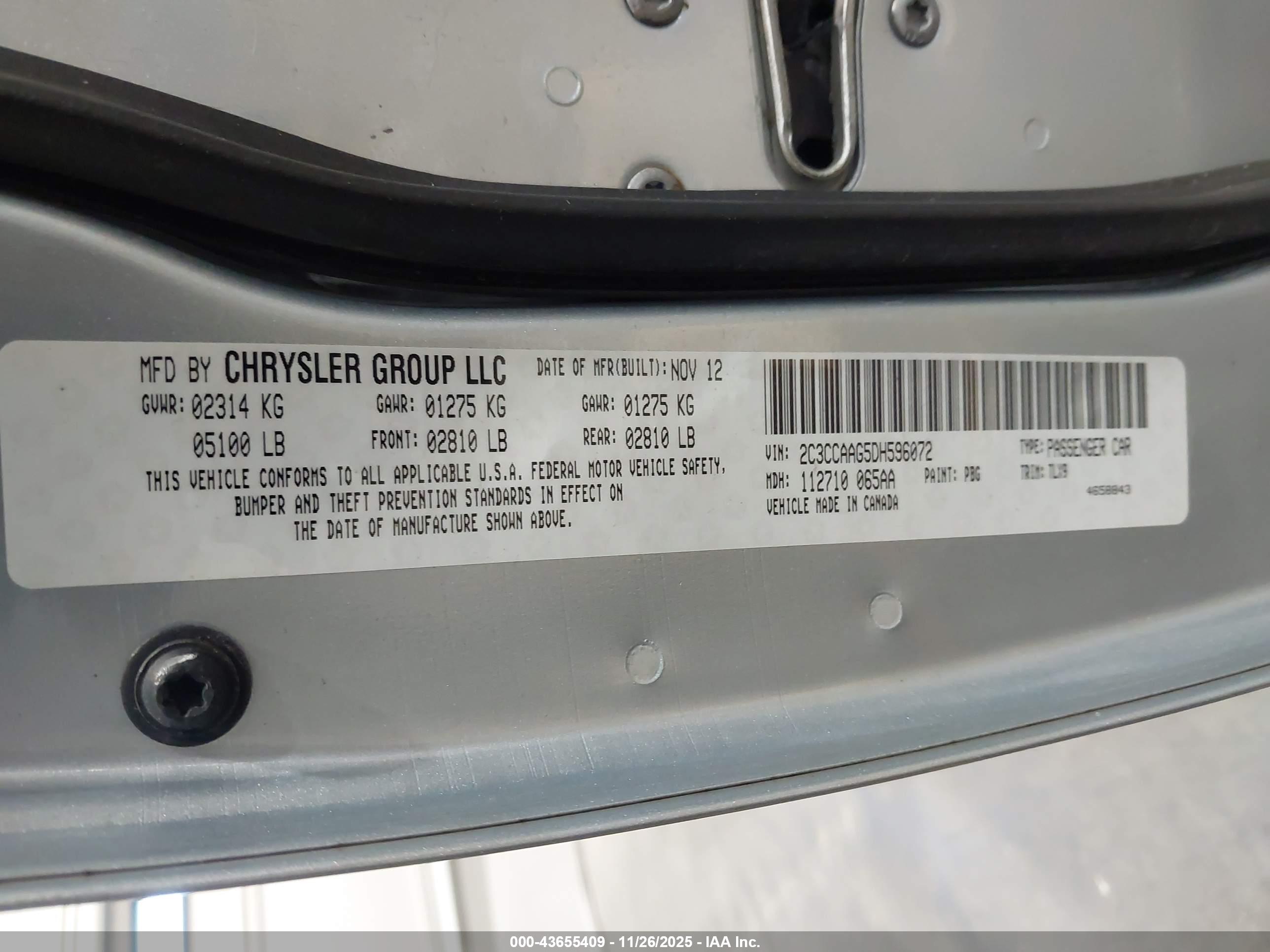 CHRYSLER 300 image 9