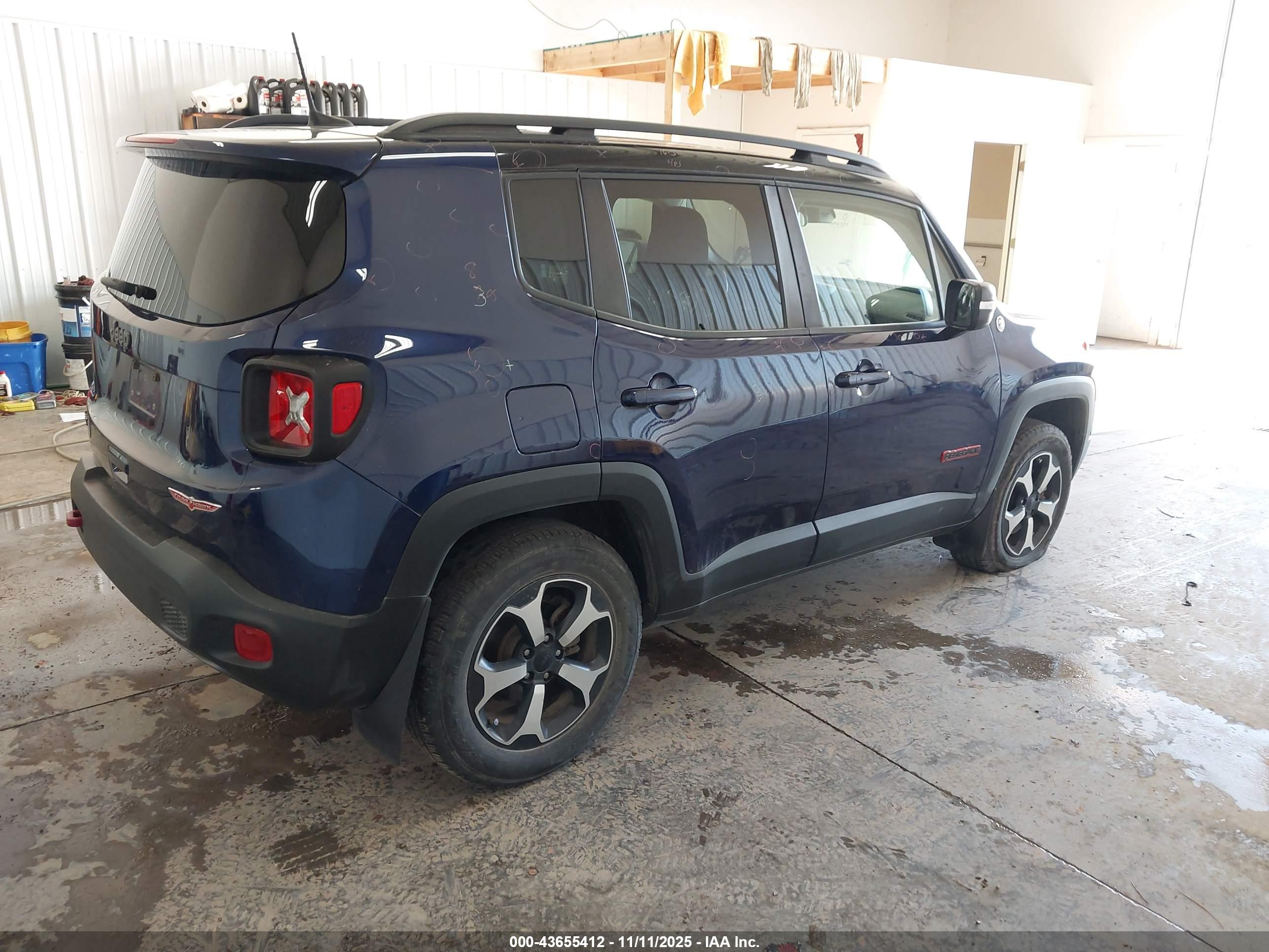 JEEP RENEGADE image 4