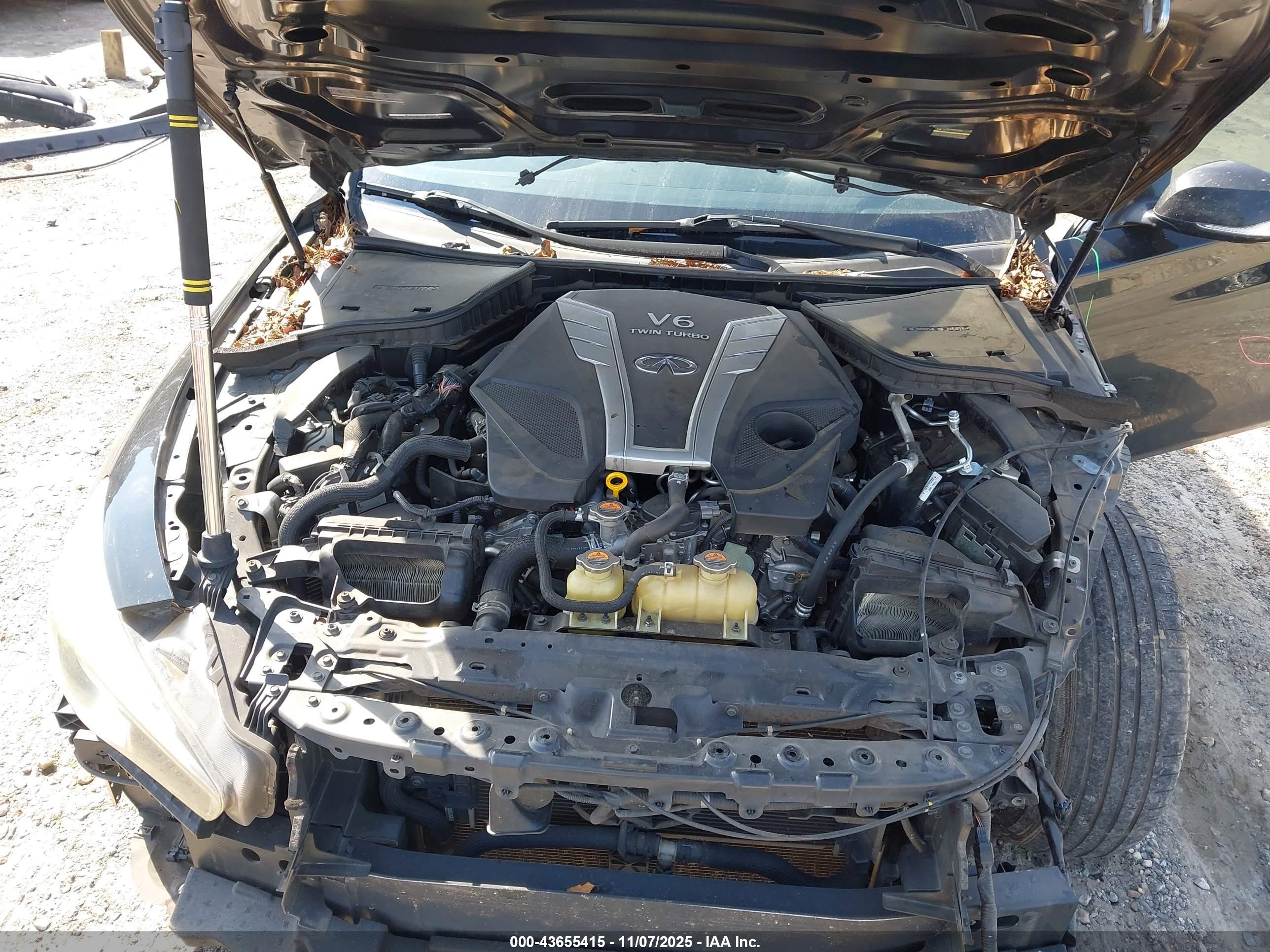 INFINITI Q50 image 10