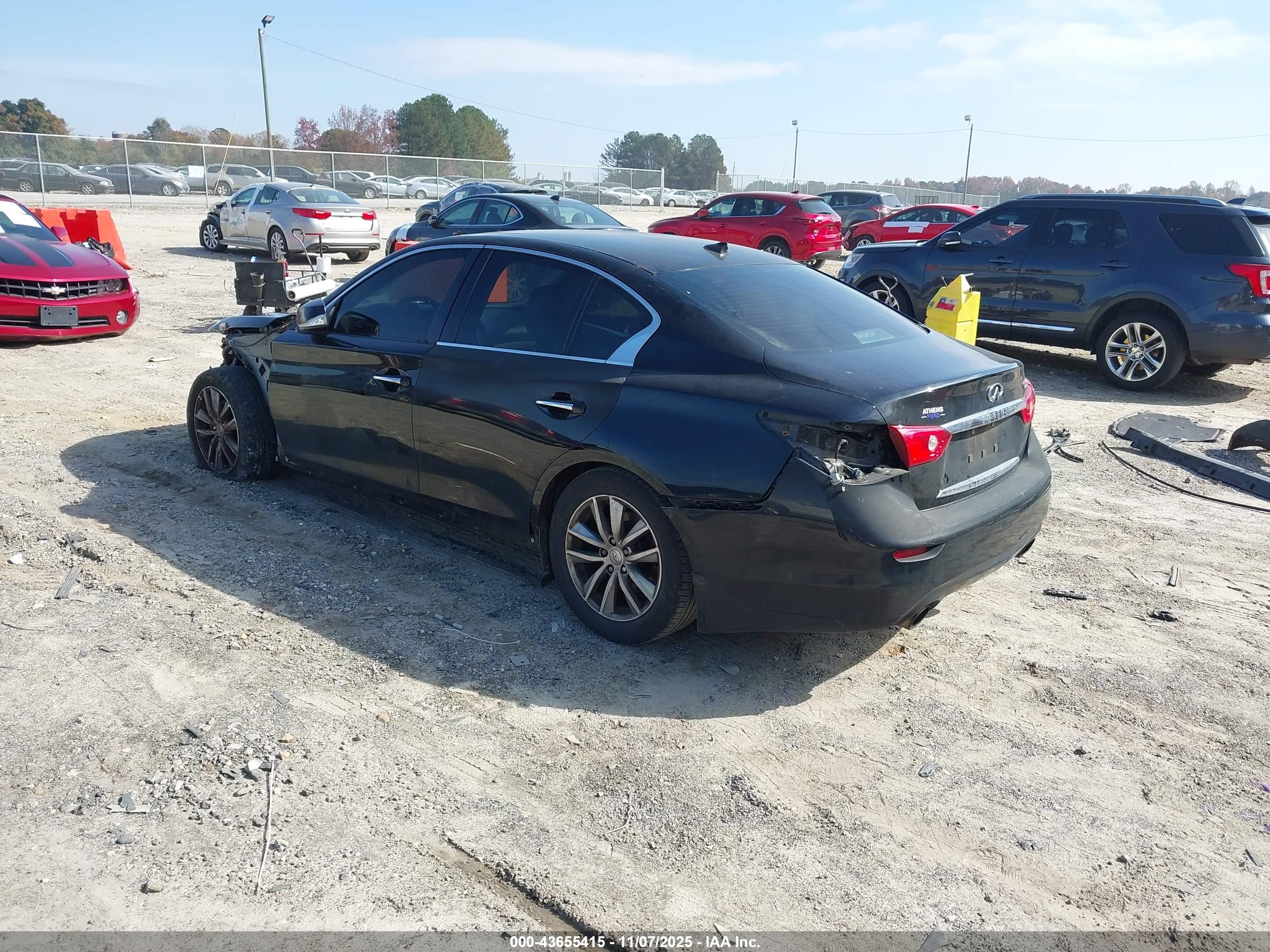 INFINITI Q50 image 3