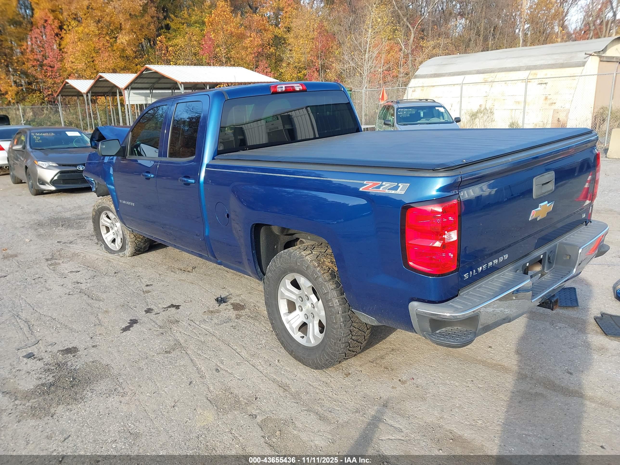 CHEVROLET SILVERADO image 3
