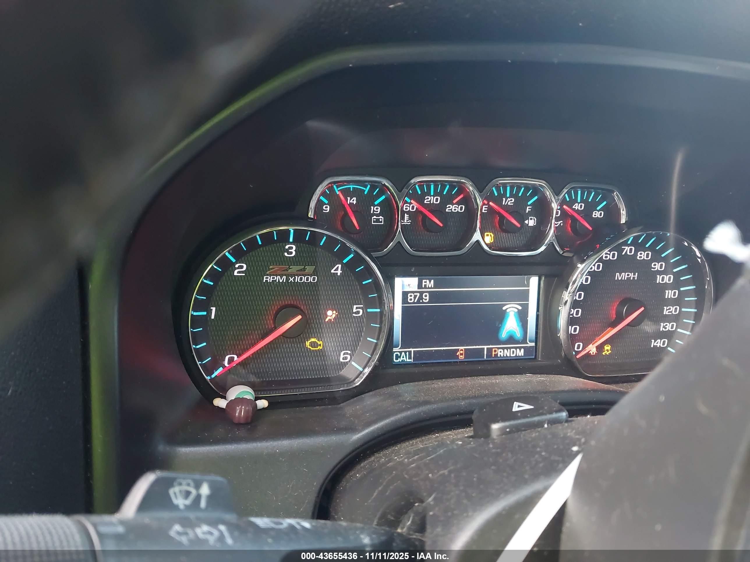 CHEVROLET SILVERADO image 7