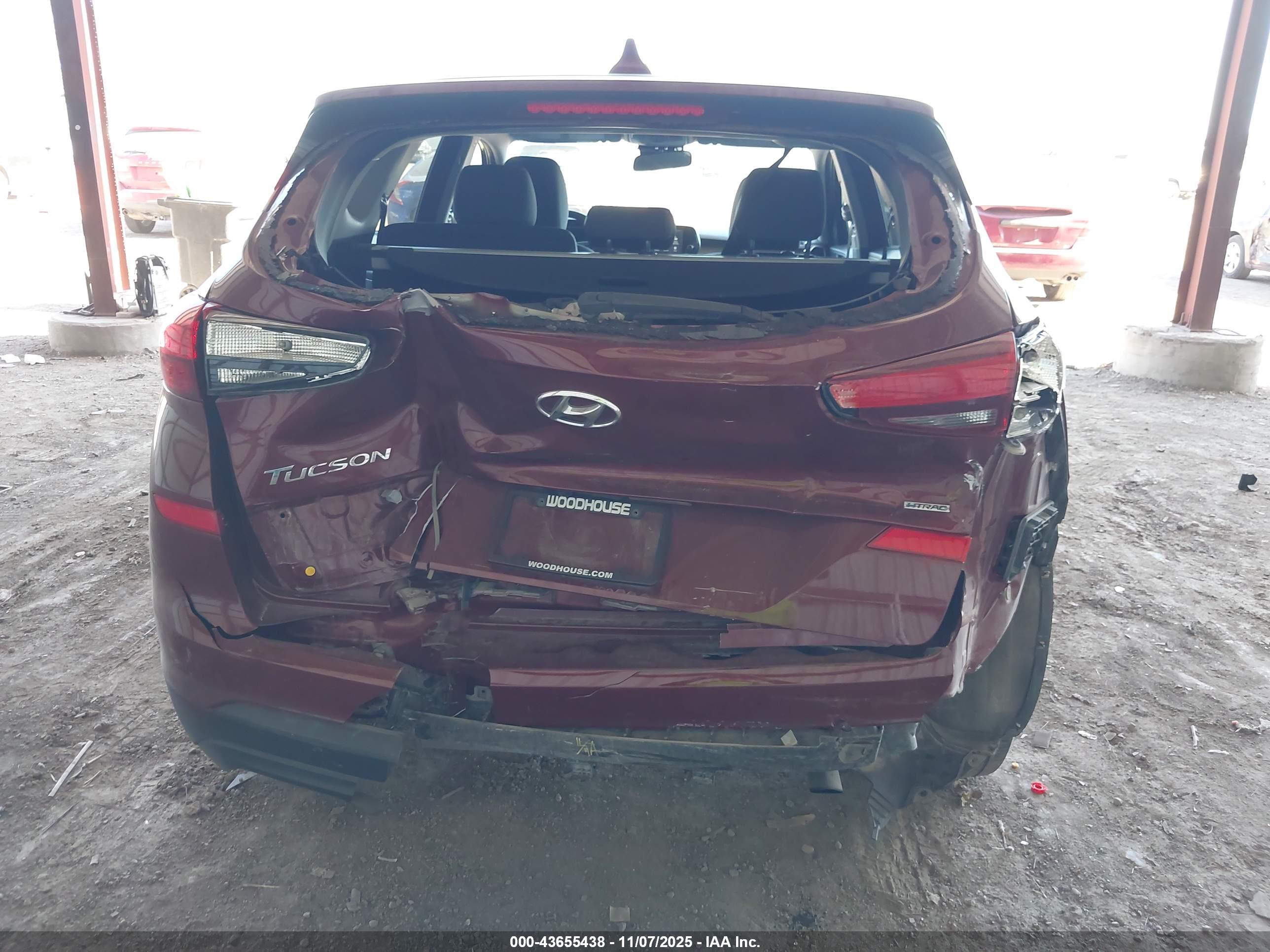HYUNDAI TUCSON image 6
