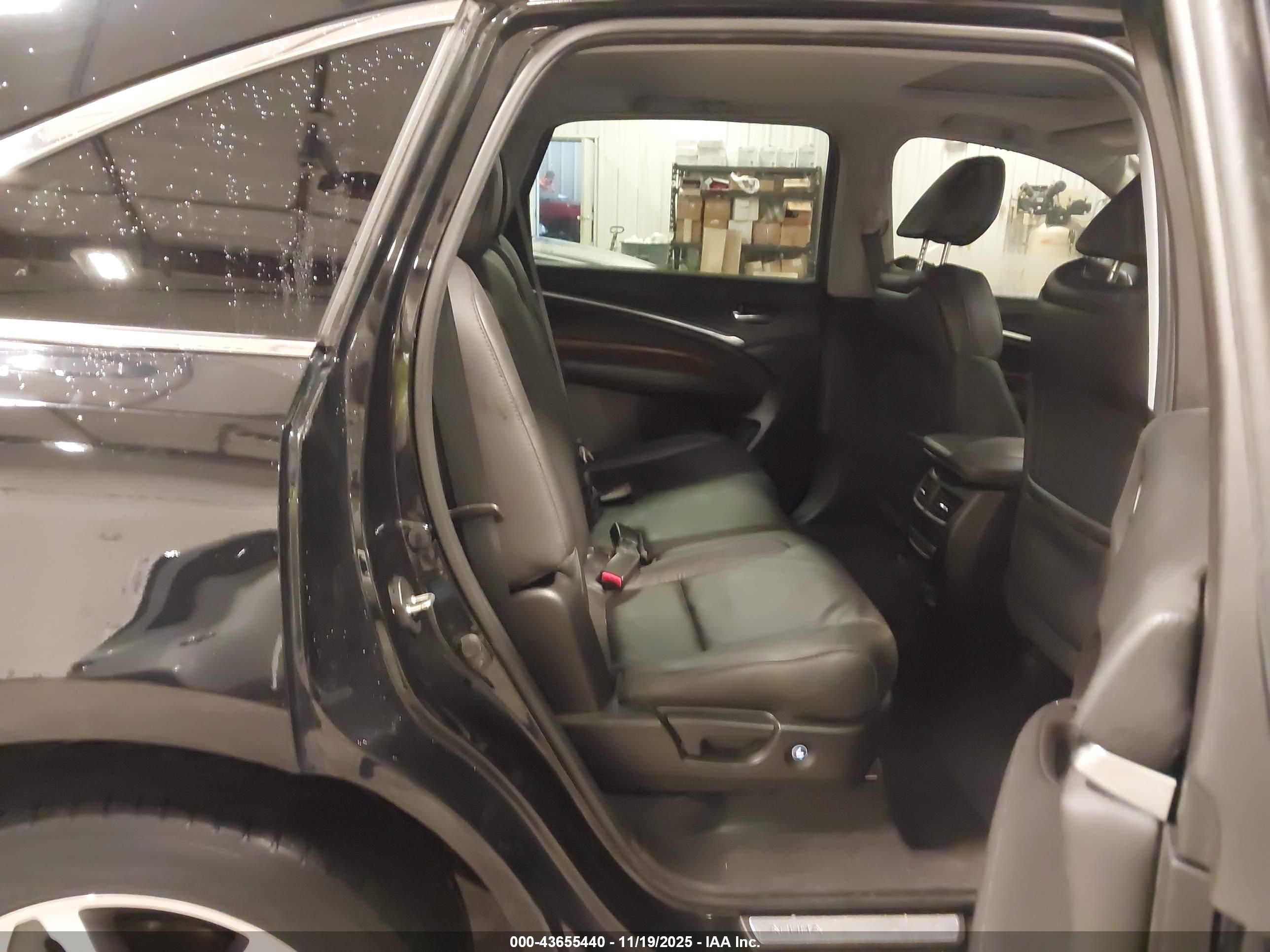 ACURA MDX image 8