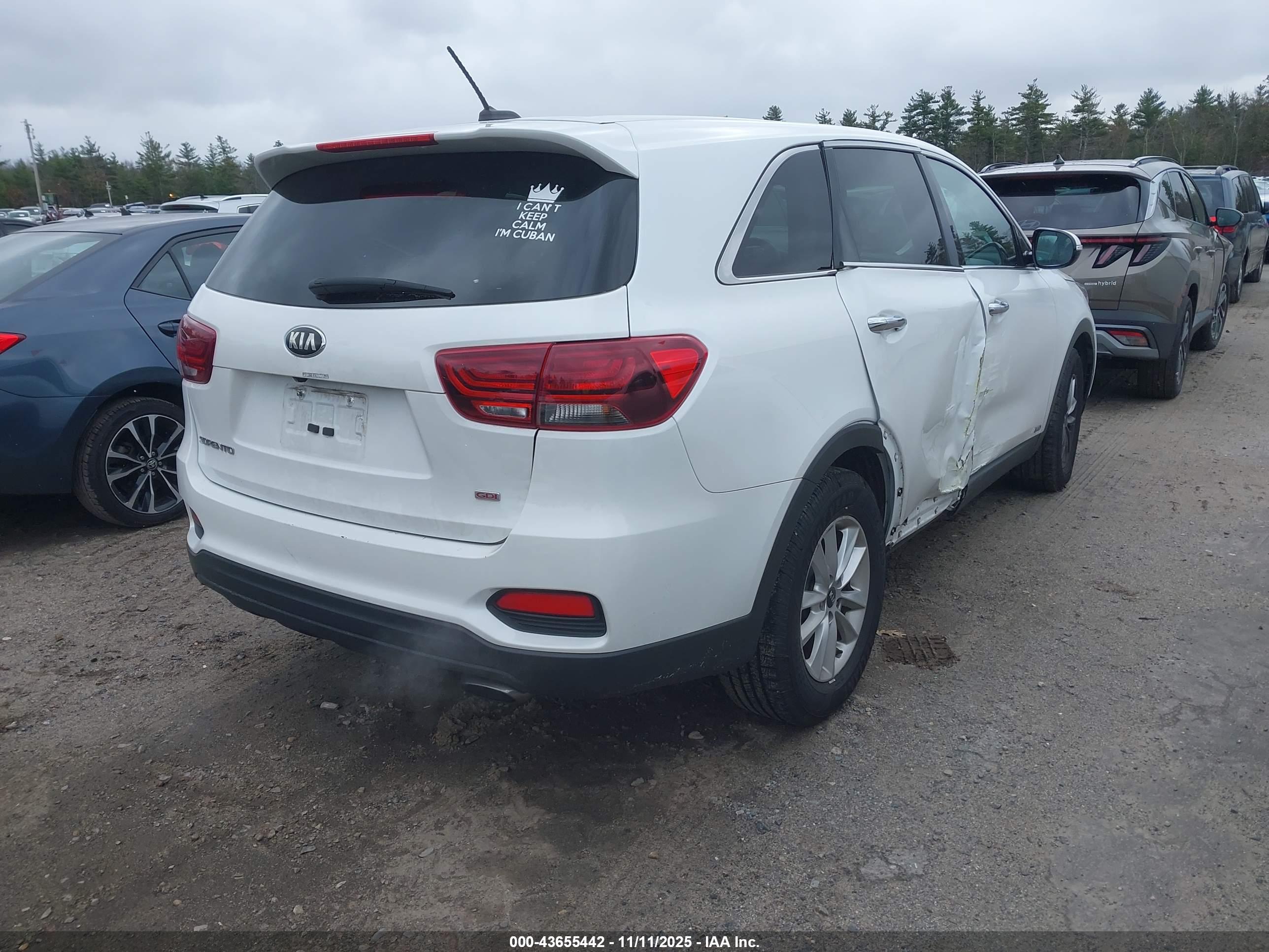 KIA SORENTO image 4