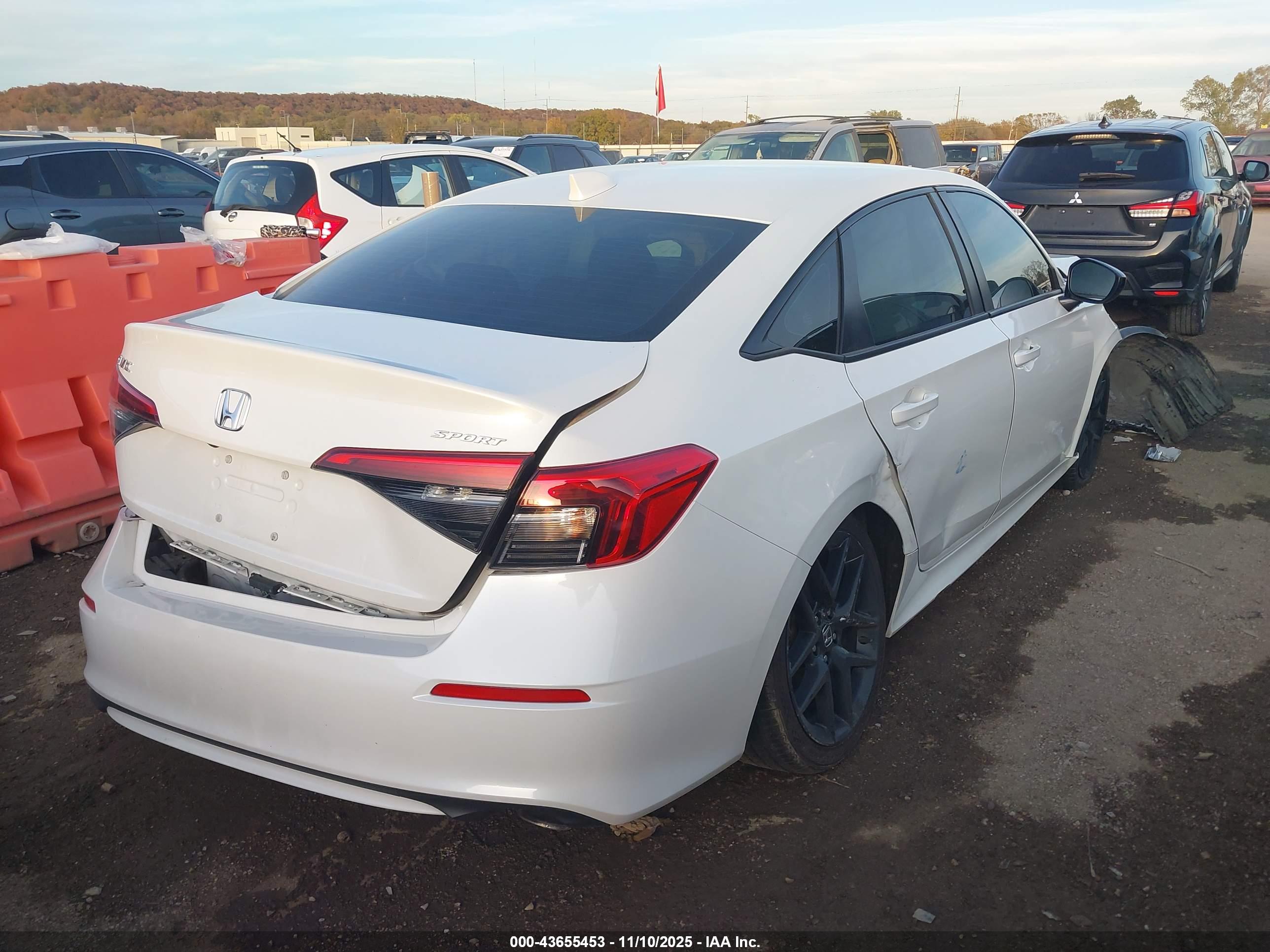 HONDA CIVIC image 4