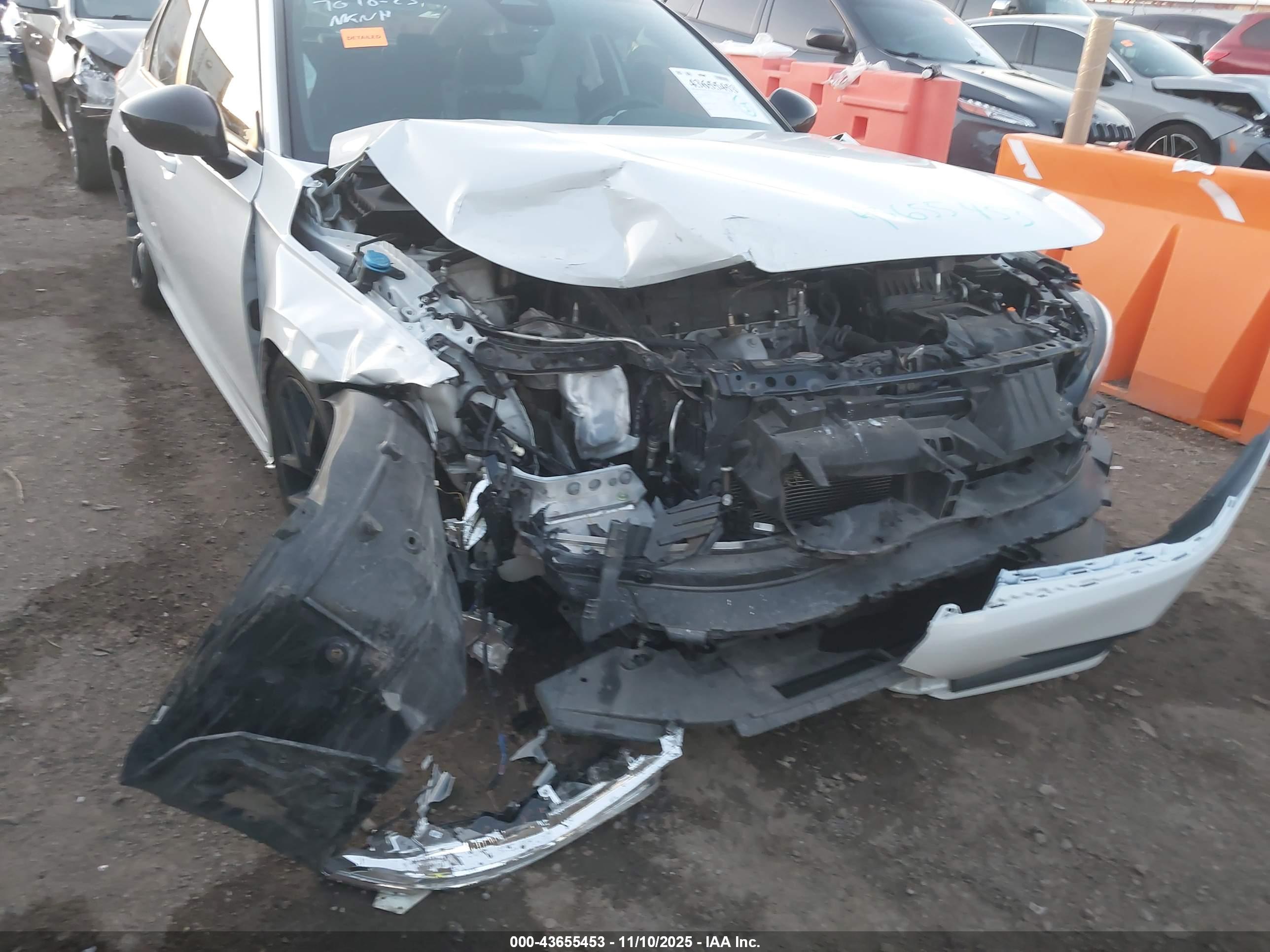 HONDA CIVIC image 6