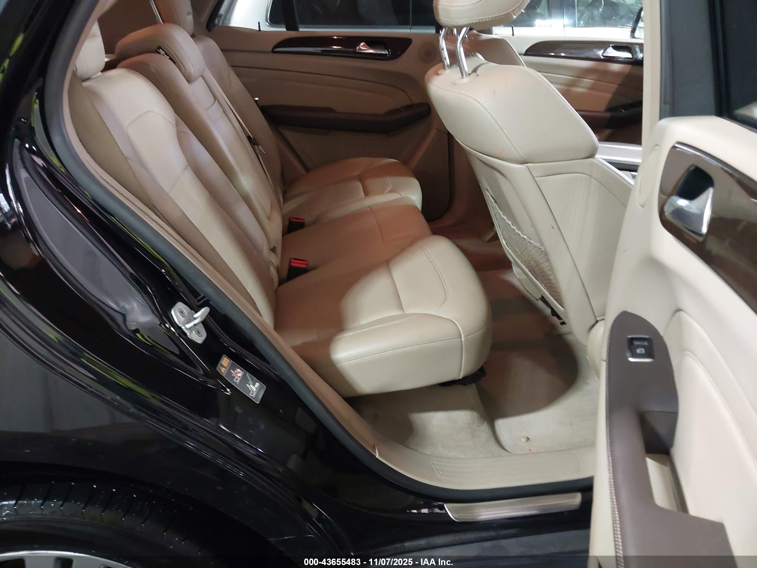 MERCEDES-BENZ ML image 8
