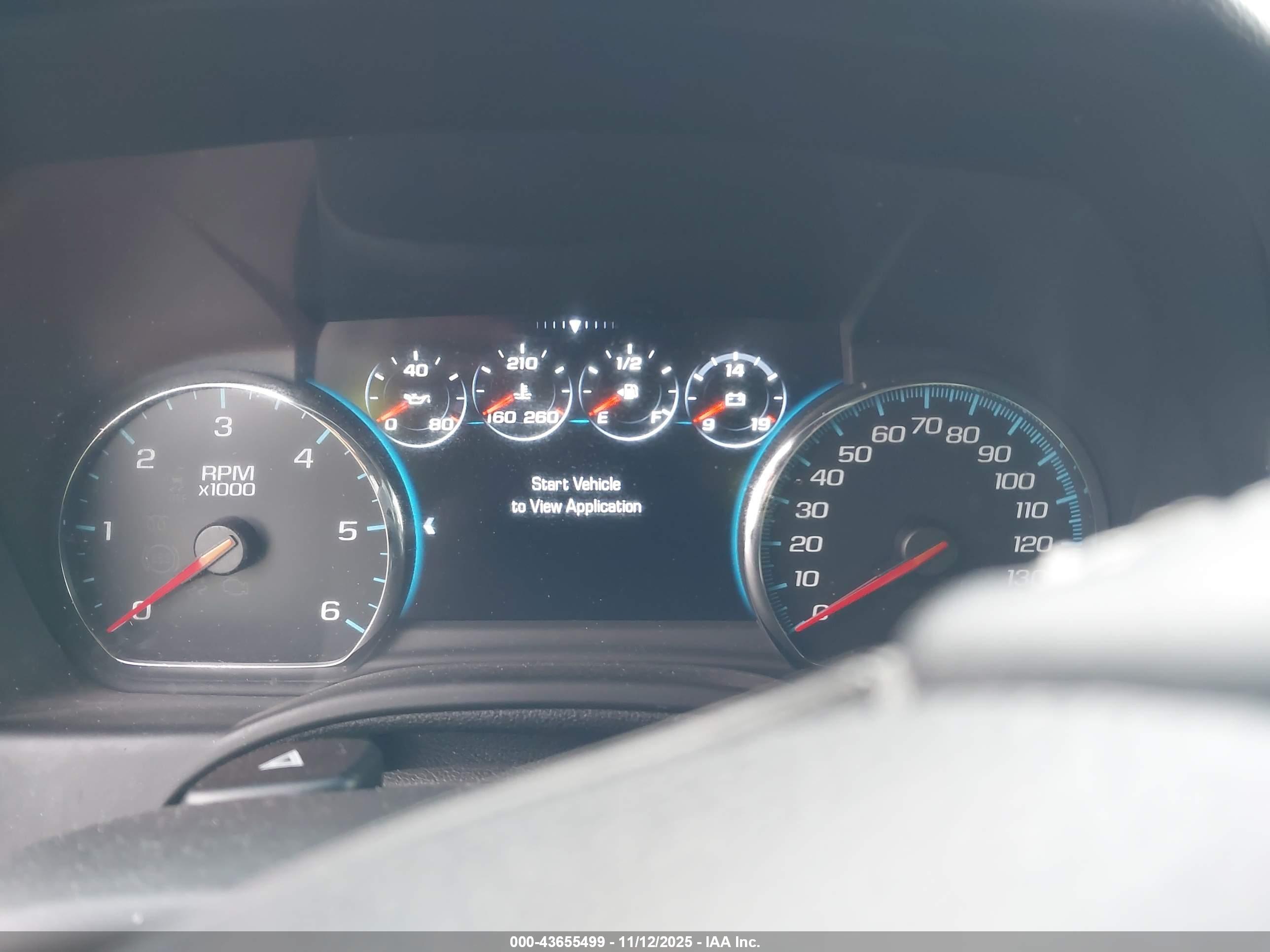 CHEVROLET SUBURBAN image 7