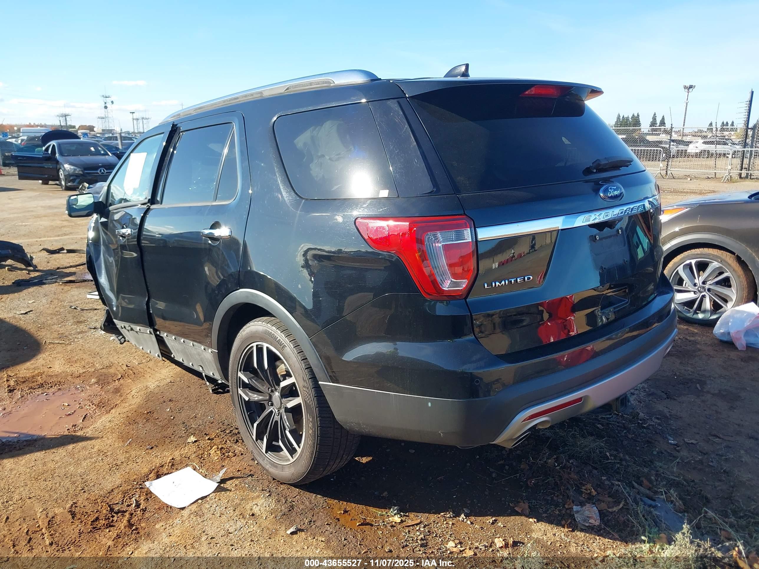 FORD EXPLORER image 3