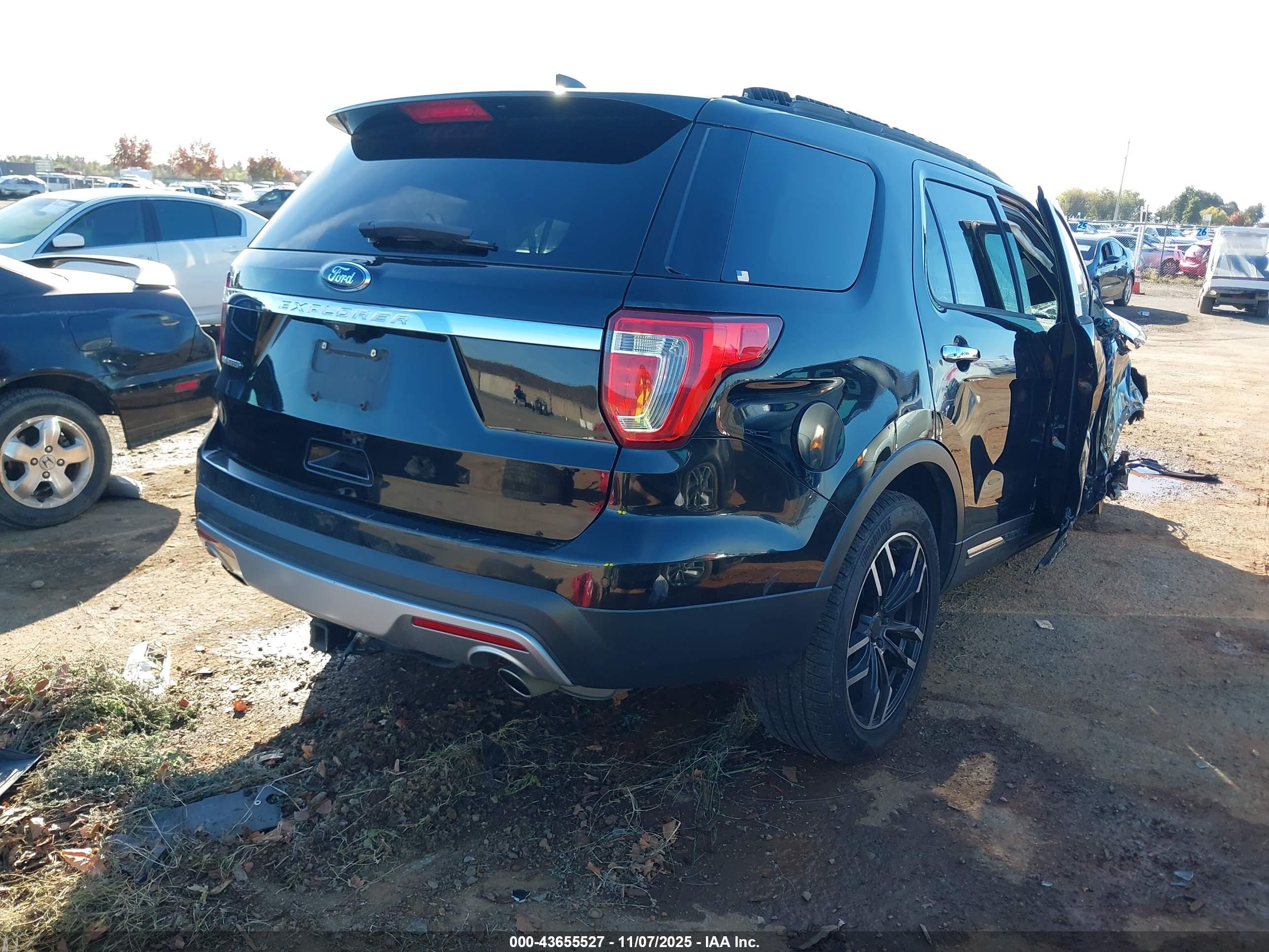 FORD EXPLORER image 4