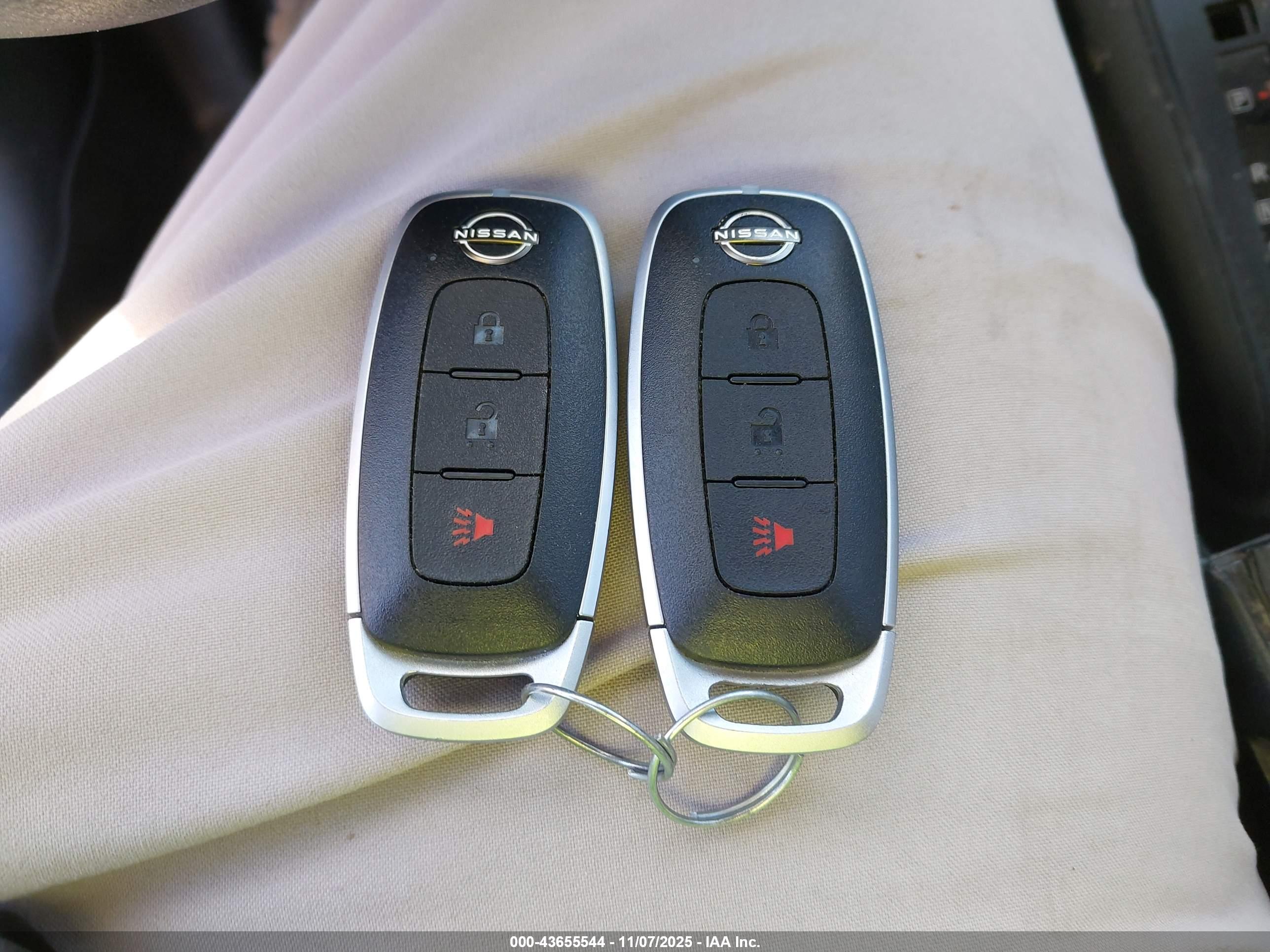 NISSAN KICKS image 11