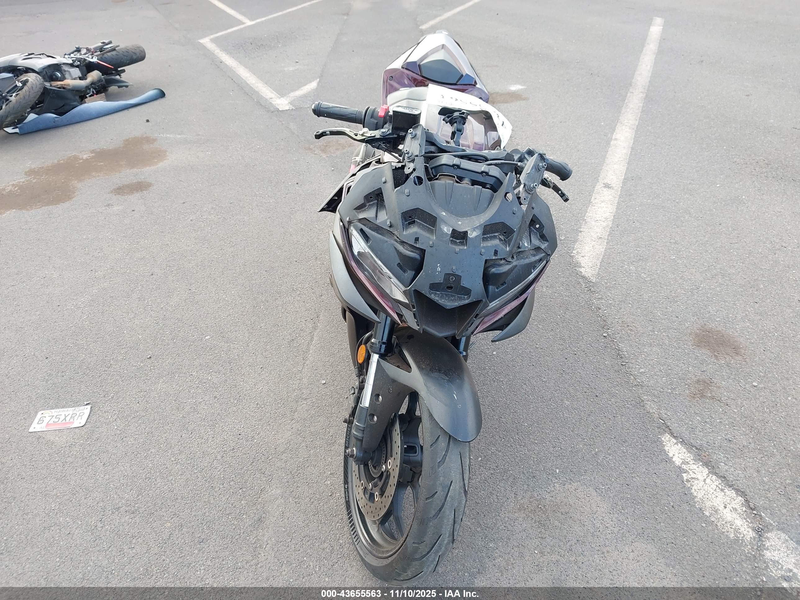 YAMAHA YZFR3 image 5