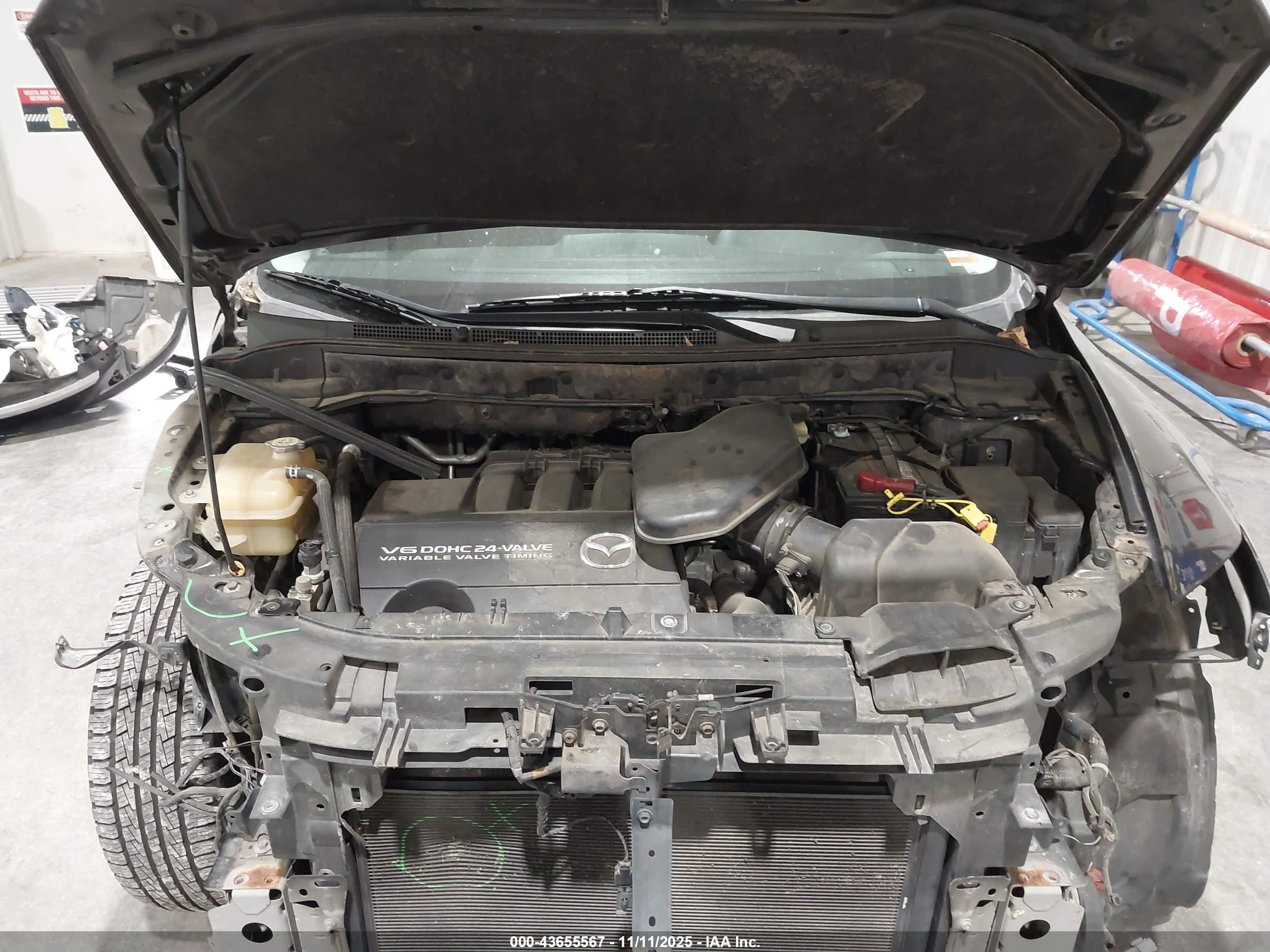 MAZDA CX-9 image 10