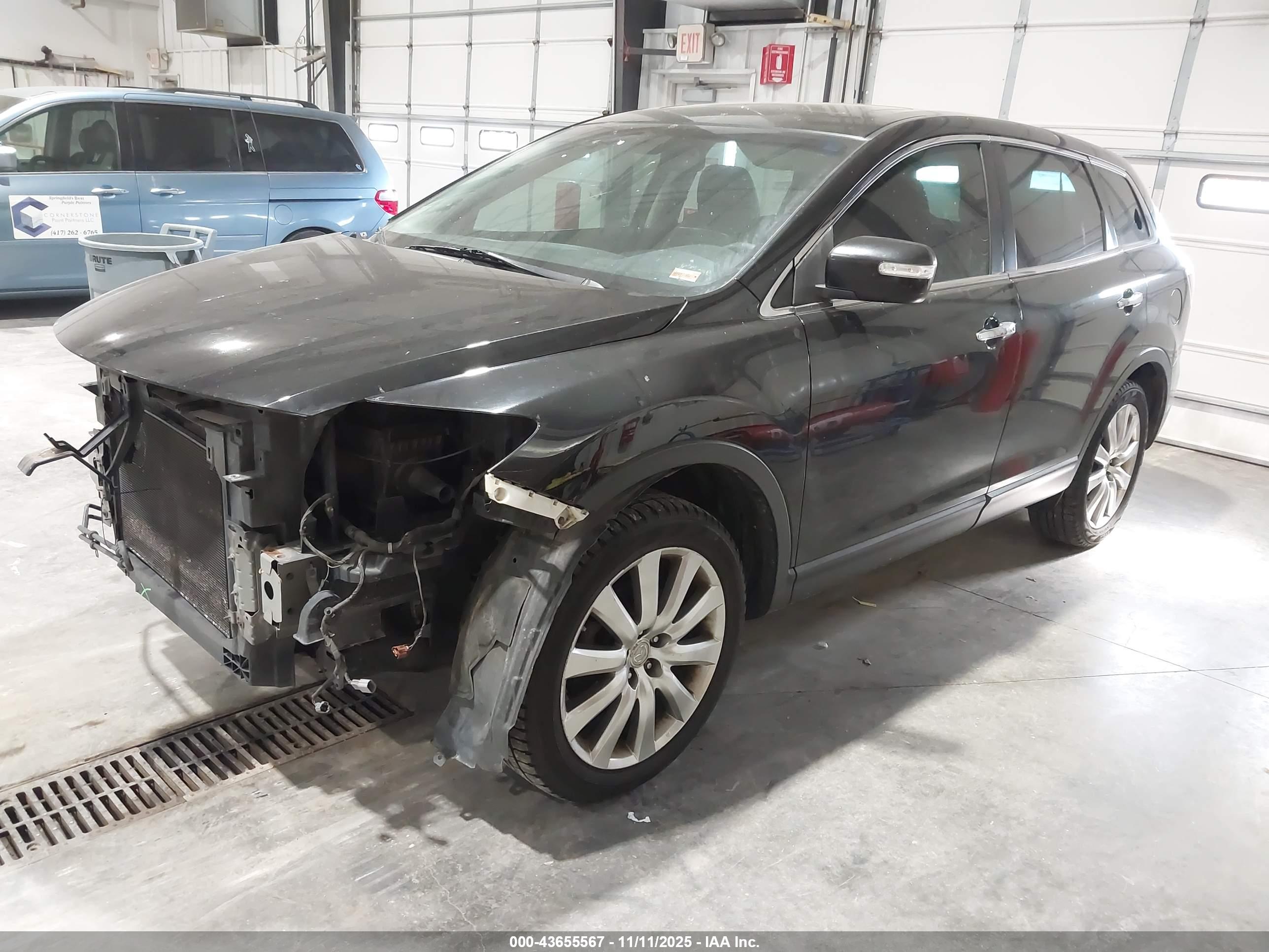 MAZDA CX-9 image 2