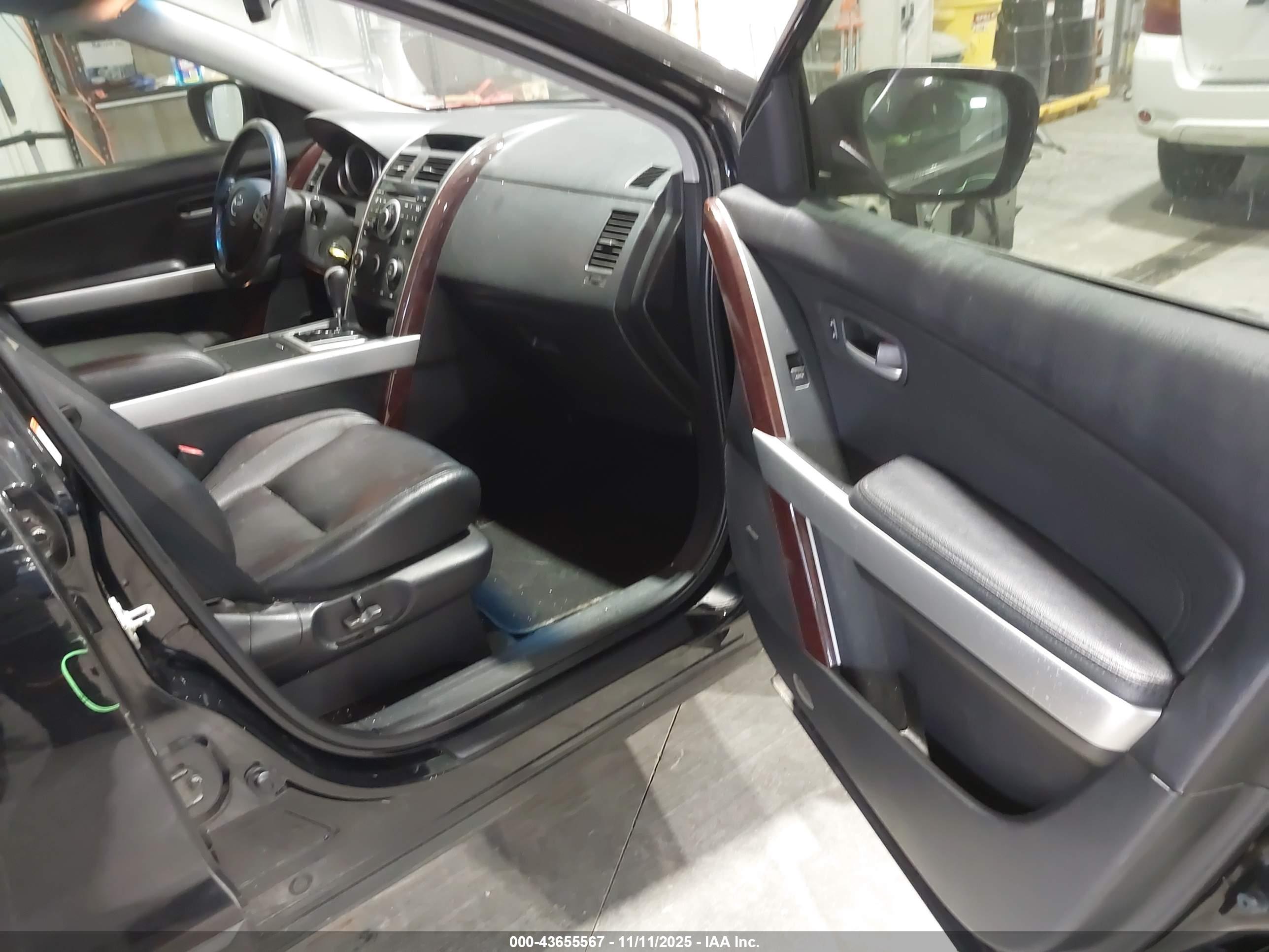MAZDA CX-9 image 5